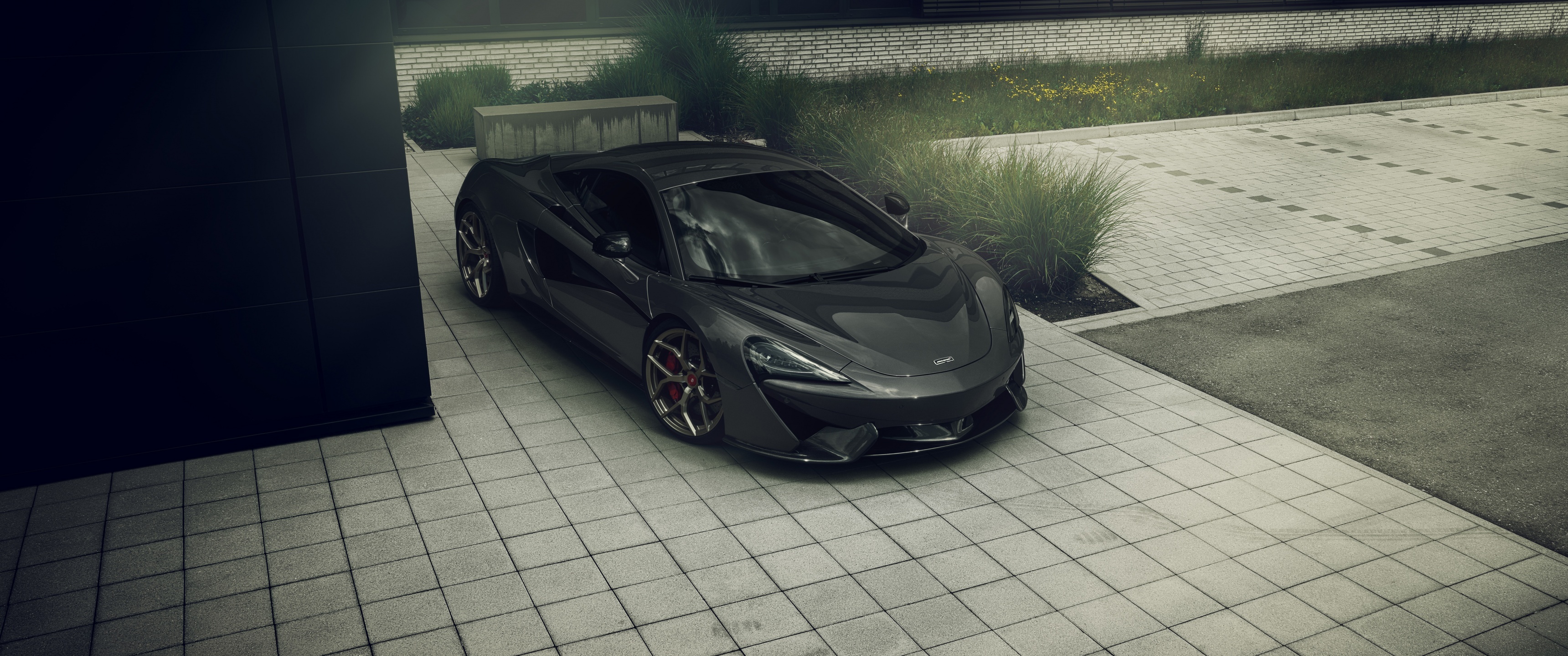 McLaren 570S, Auto perfection, 2020 model, 5k resolution, 3440x1440 Dual Screen Desktop