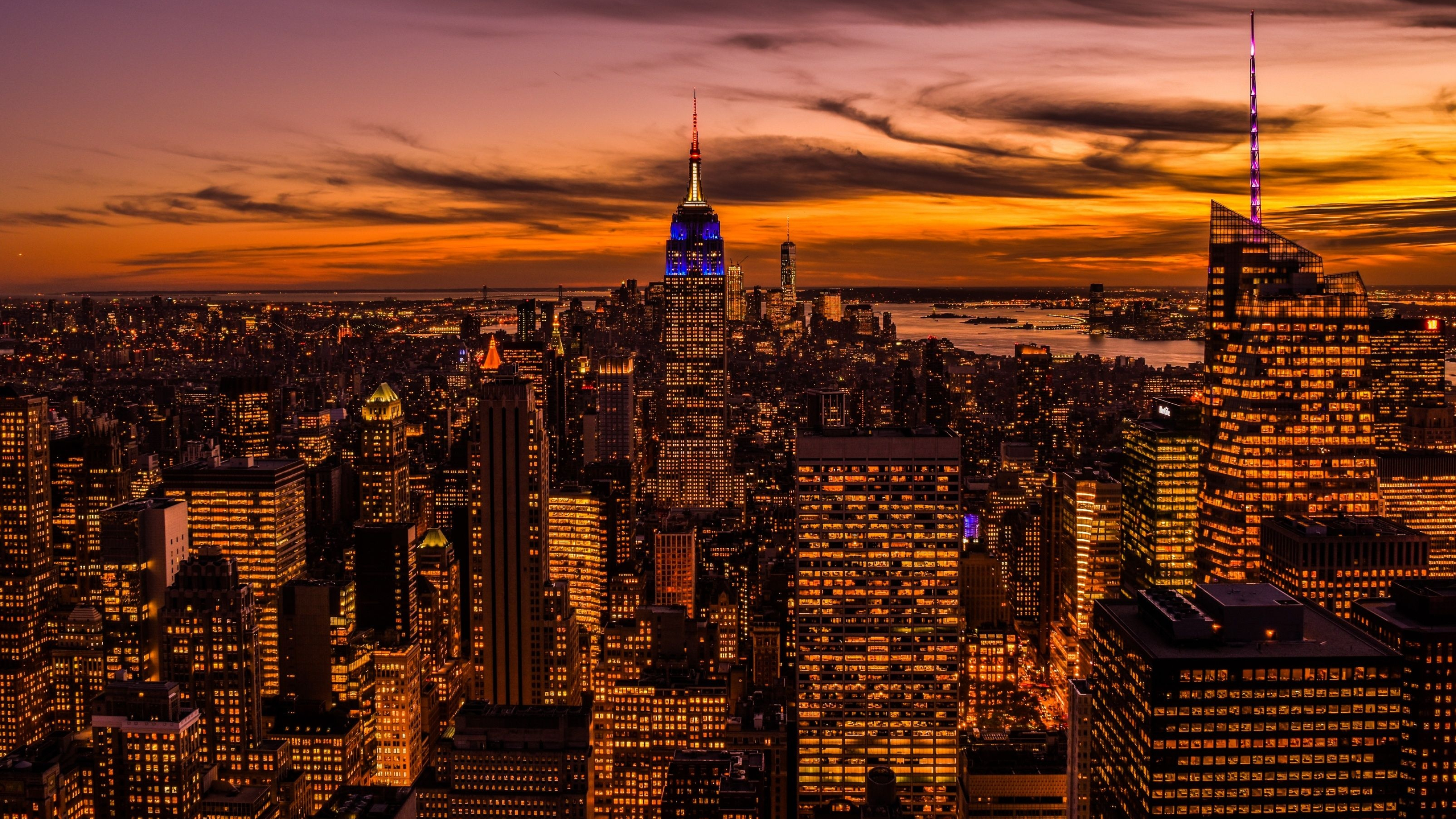 Empire State Building, Striking backgrounds, Top free wallpapers, 3560x2000 HD Desktop