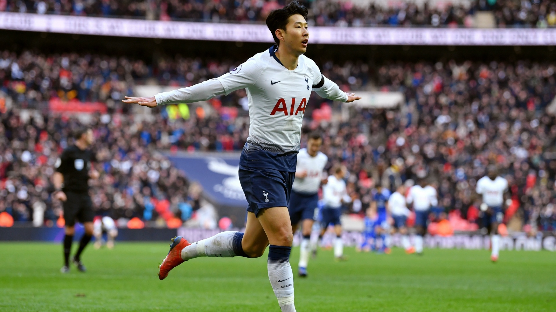 Tottenham Hotspur FC: Son Heung-min, Forward, Soccer, England. 1920x1080 Full HD Background.