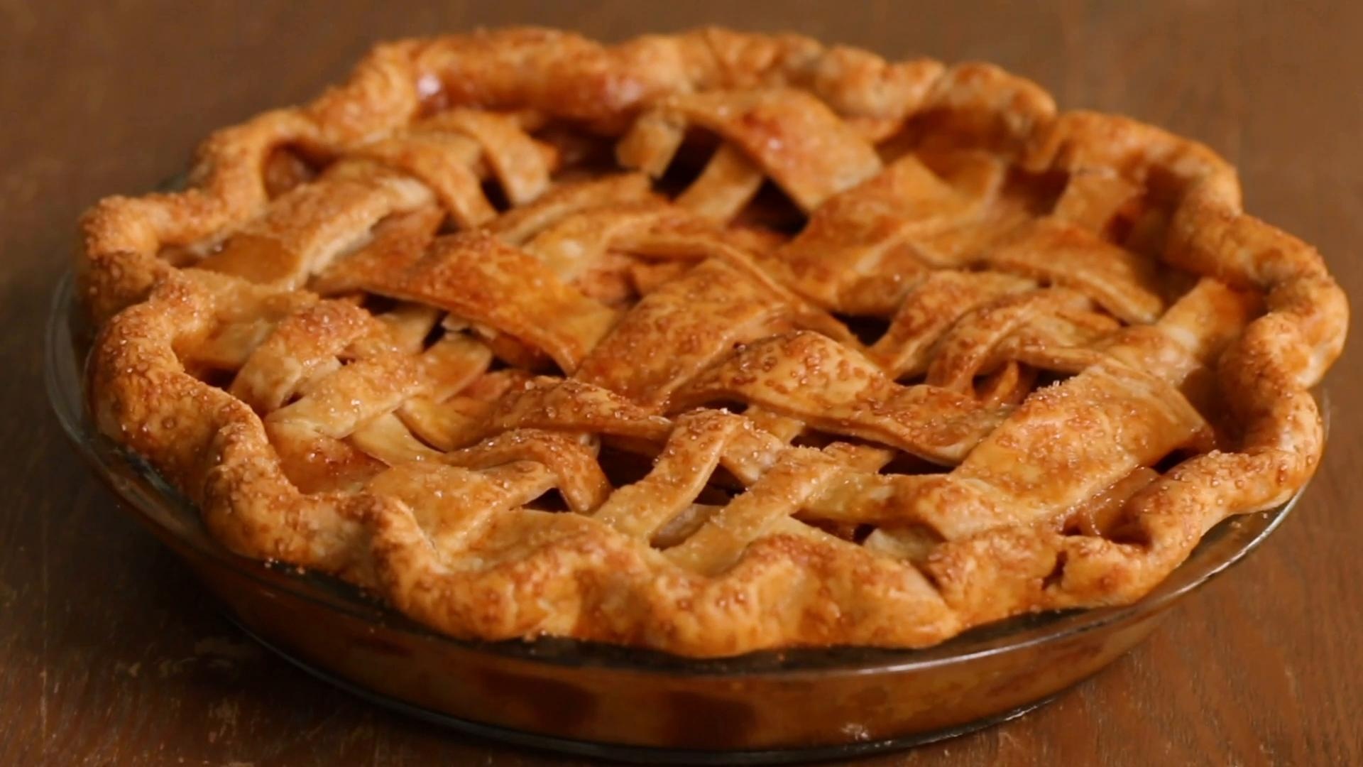 Pie: Lattice-topped, A decorative crust with strips of dough woven over the filling. 1920x1080 Full HD Wallpaper.