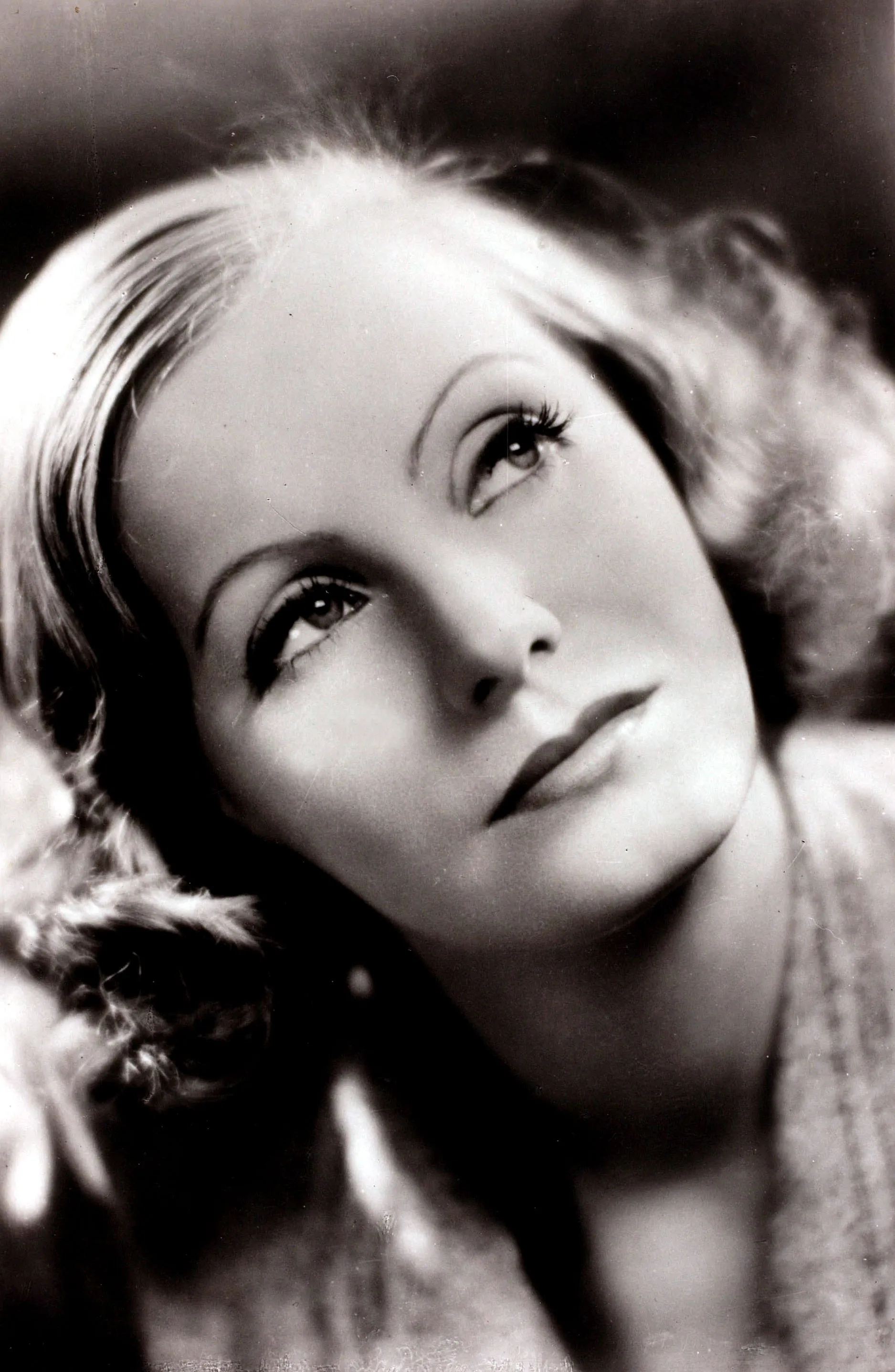Skinny brow vogue, Have or have not, Greta Garbo, Legendary film star, 1880x2880 HD Phone