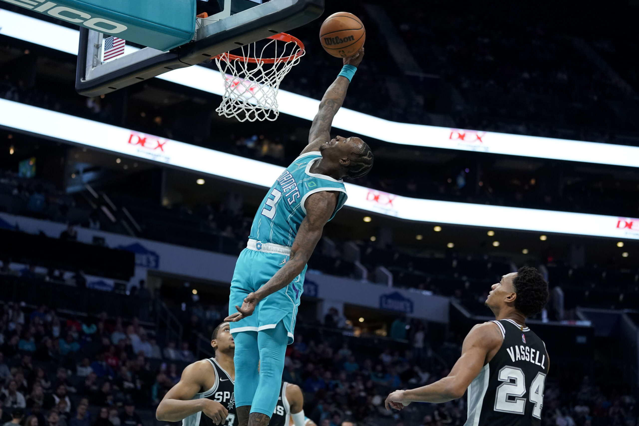 Terry Rozier, Hornets vs Spurs, Home thriller, North State Journal, 2560x1710 HD Desktop