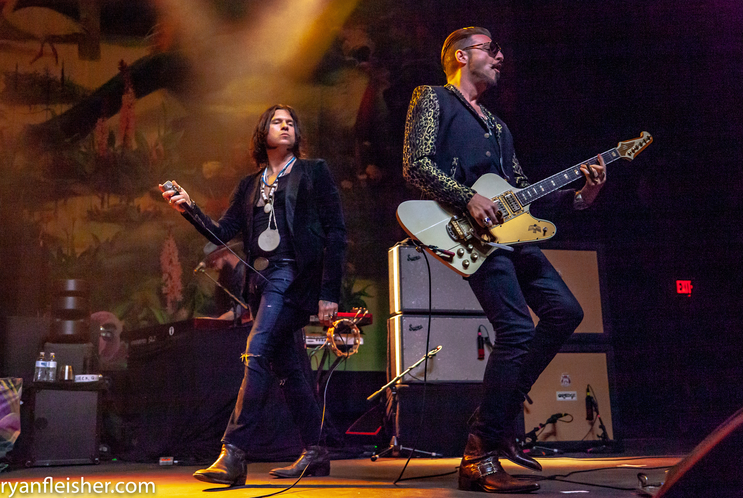 Rival Sons, The Masquerade show, Intense energy, Rocking the crowd, 2500x1680 HD Desktop