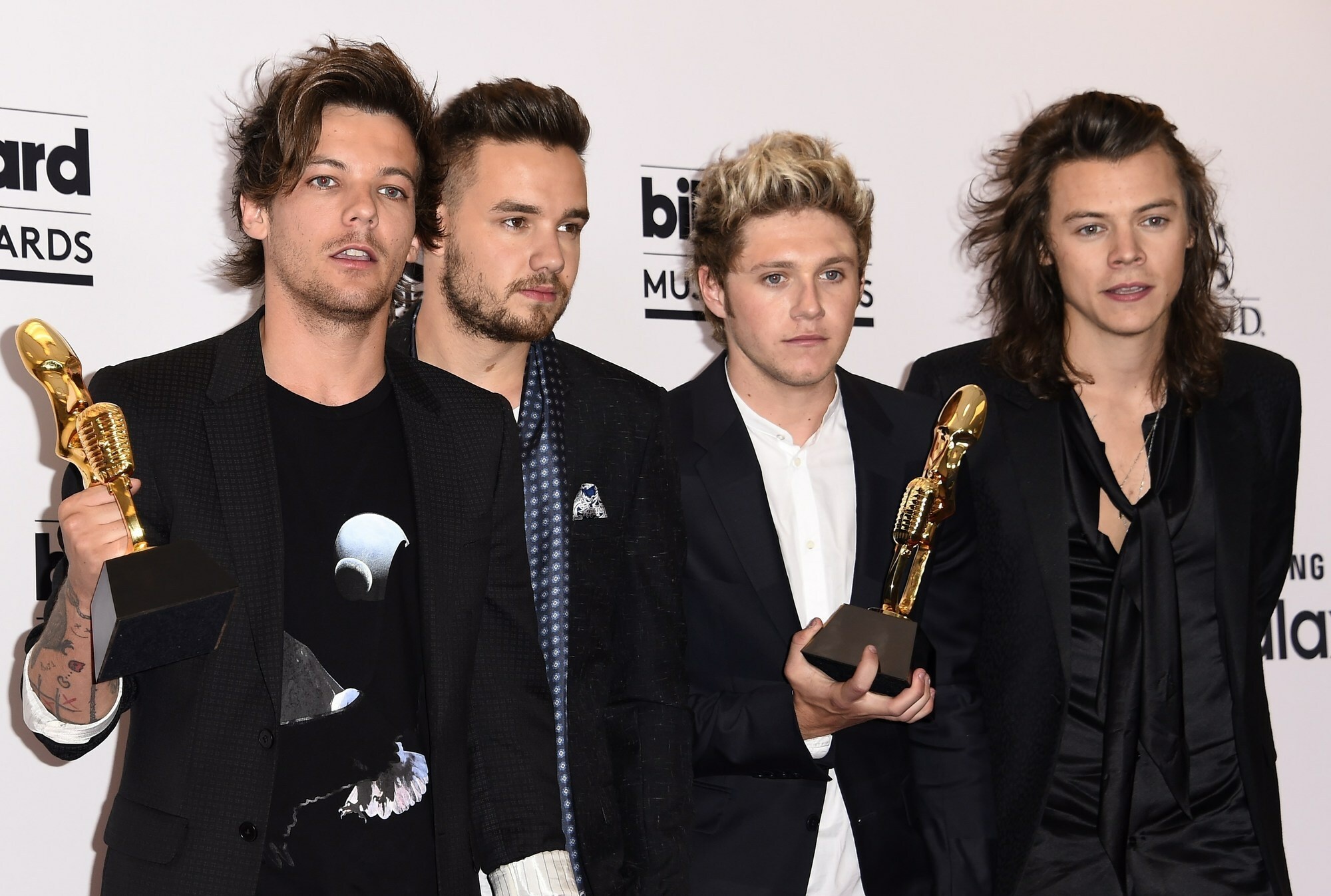 One Direction (Band): Louis Tomlinson, Liam Payne, Niall Horan, Harry Styles, Award winners. 2000x1350 HD Background.