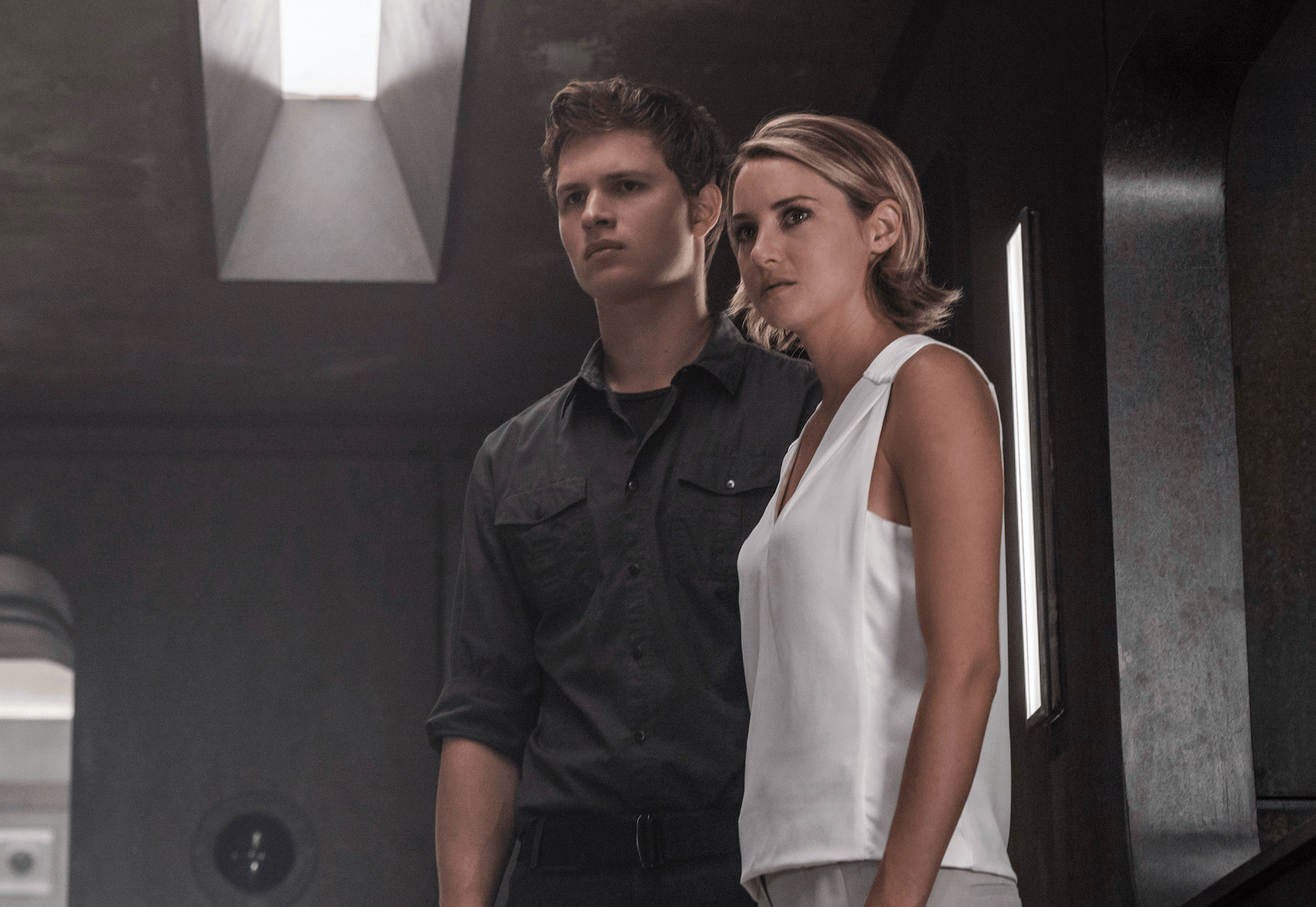 Allegiant movie, Review and quotes, Exciting storyline, Thrilling, 1940x1340 HD Desktop