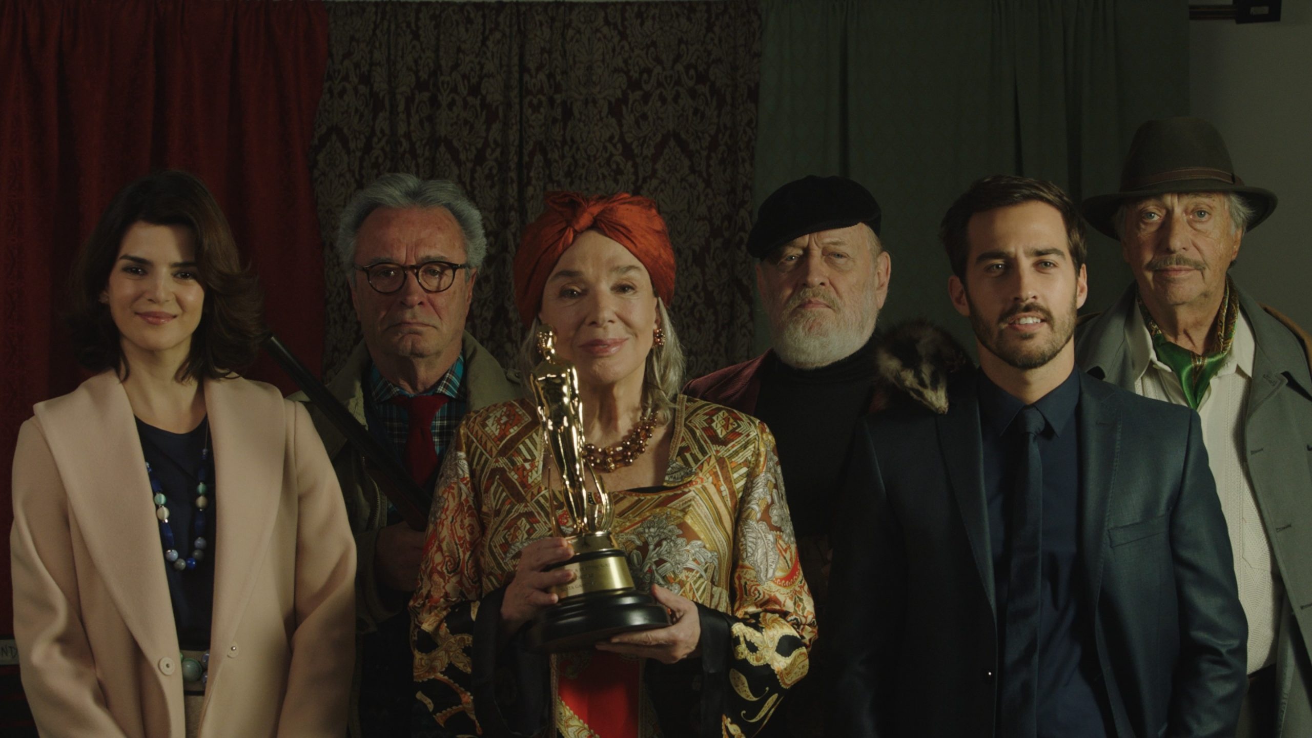 Clara Lago: Played Bárbara Otamendi in The Weasel's Tale, a 2019 Argentine-Spanish dark comedy film. 2560x1440 HD Wallpaper.