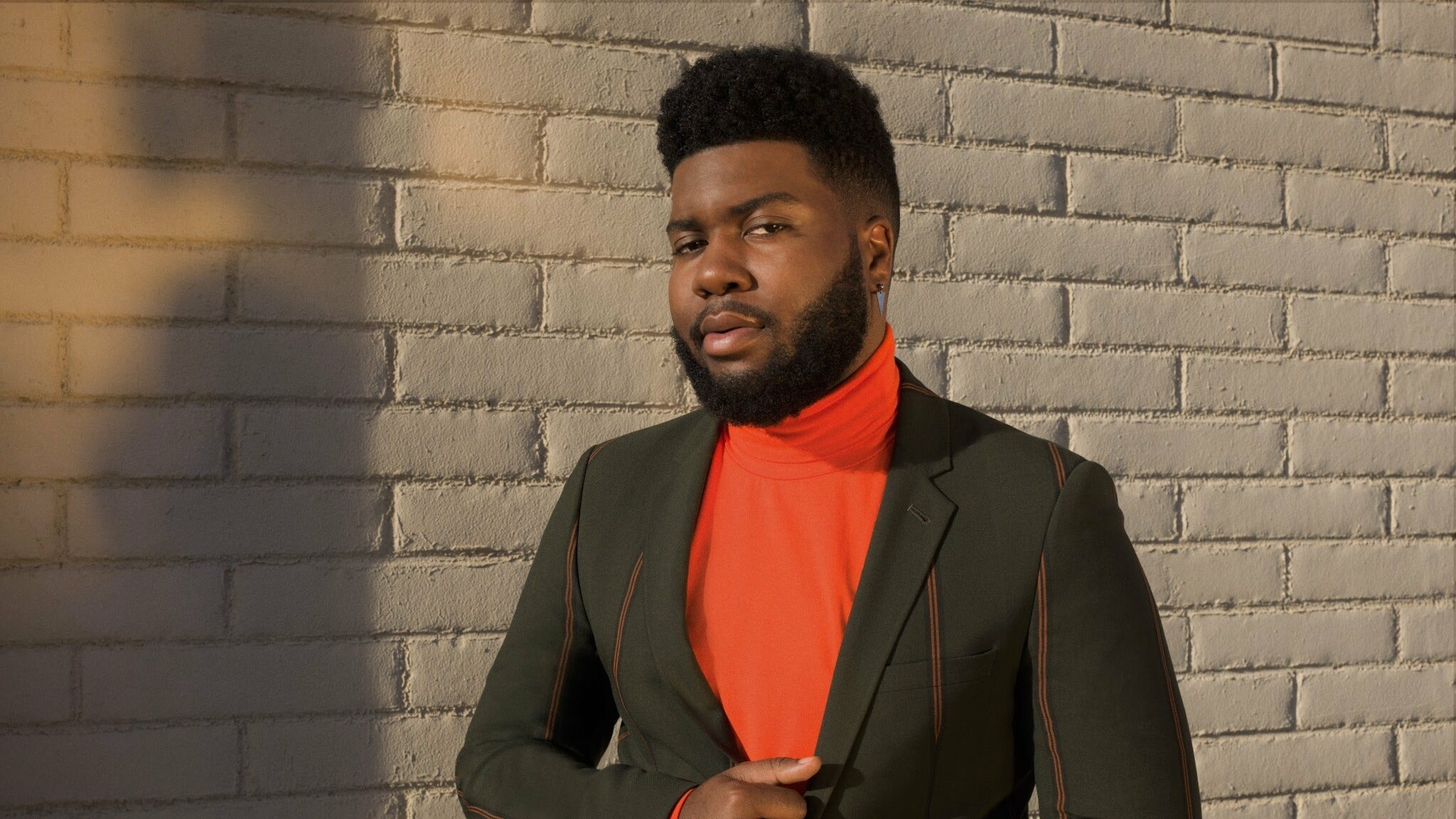 Khalid (Singer): Second studio album, Suncity, which debuted at number three on the US Billboard 200, 2018. 2050x1160 HD Wallpaper.