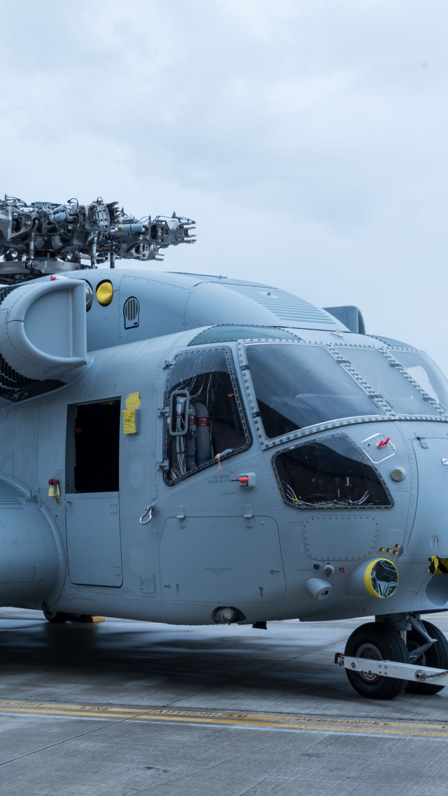 AgustaWestland, Sikorsky CH-53K King Stallion, Fighter helicopter, 1440x2560 HD Phone