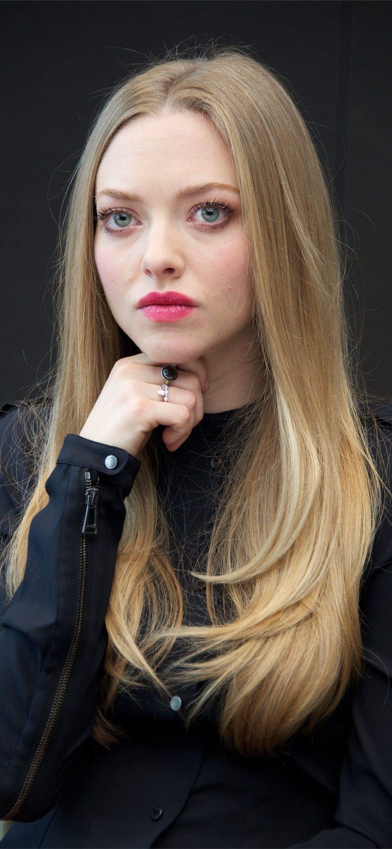 Amanda Seyfried movies, Picture, iPhone wallpapers, Download, 1290x2780 HD Handy