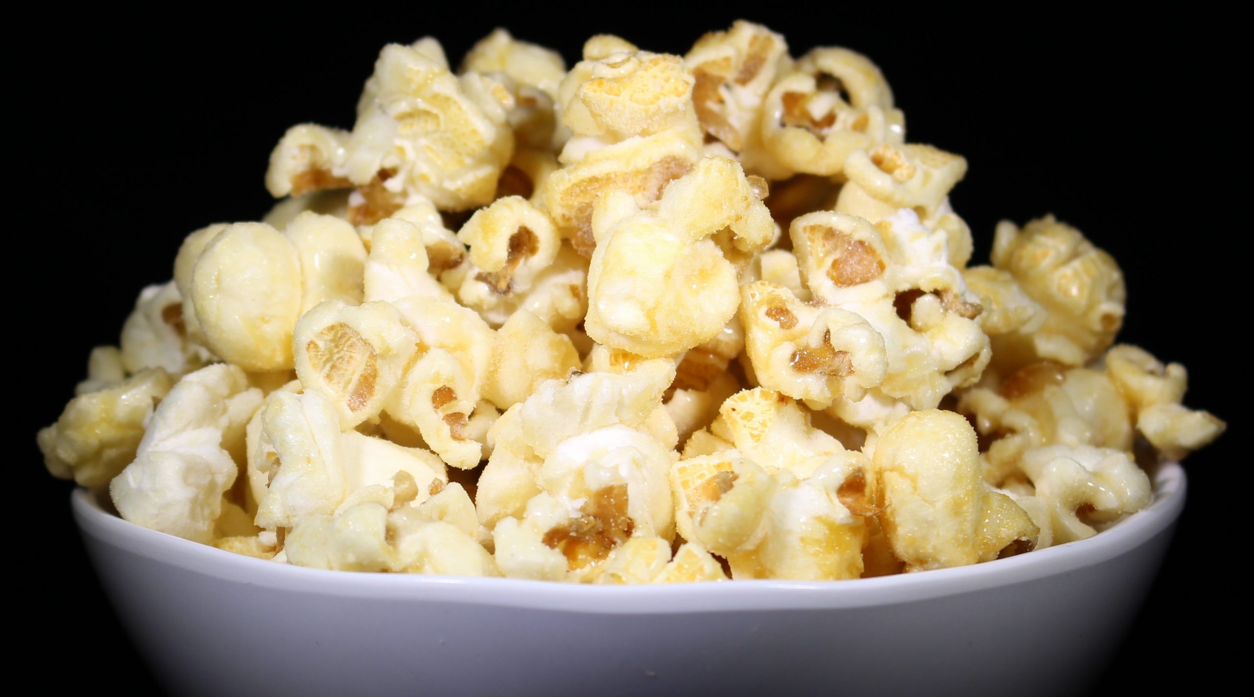 Kettle corn delight, Sweet popcorn treat, Summer snack, Sunshine flavor, 2560x1430 HD Desktop