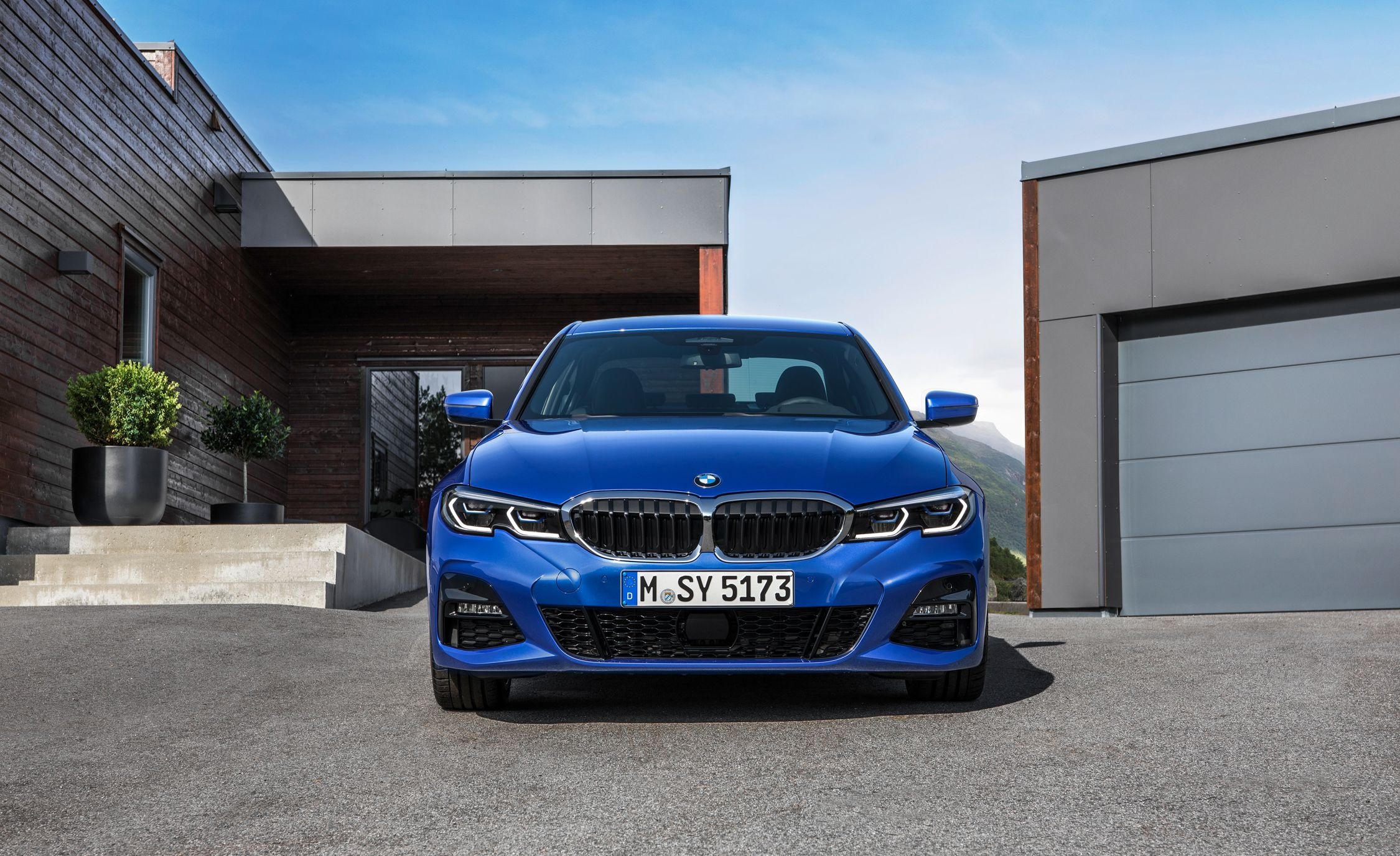 BMW 3 Series, Auto innovation, 2019 model, Rekindling the magic, 2250x1380 HD Desktop