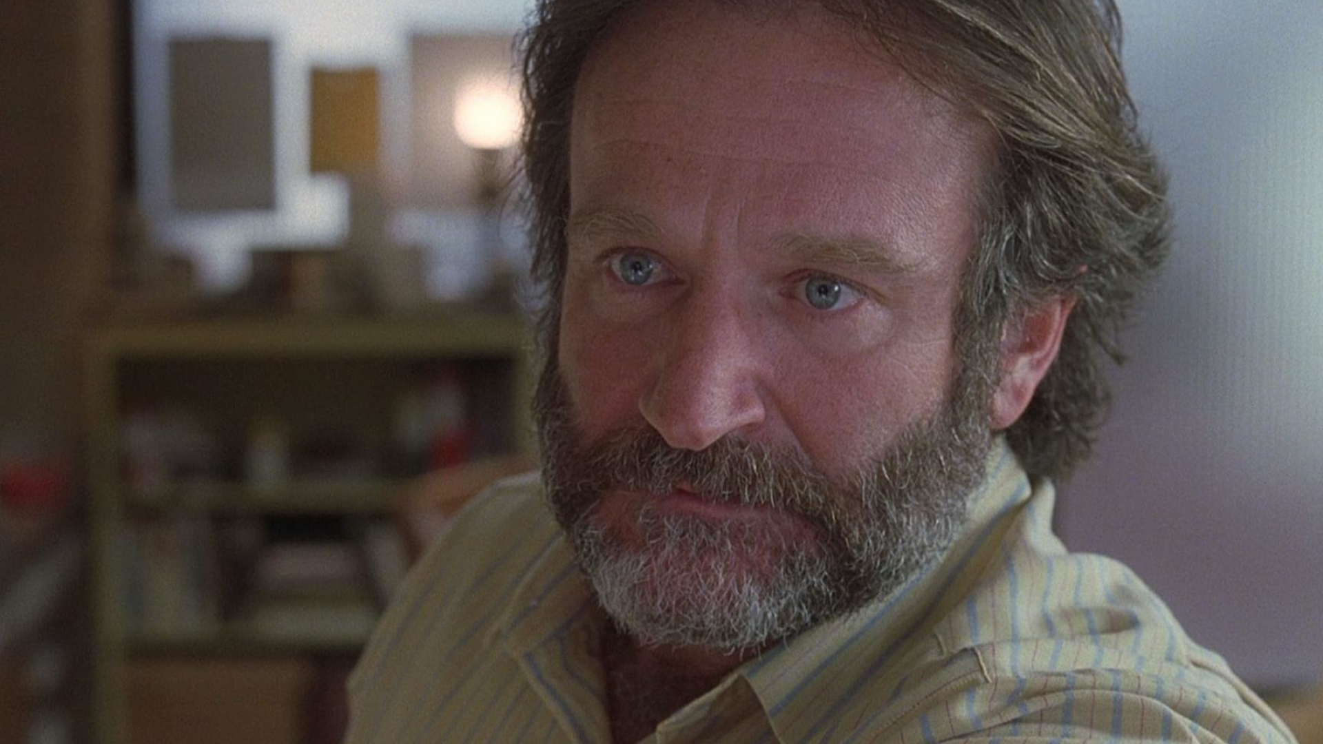 Robin Williams: Took part of Bob Munro in a 2006 road comedy film, RV. 1920x1080 Full HD Background.