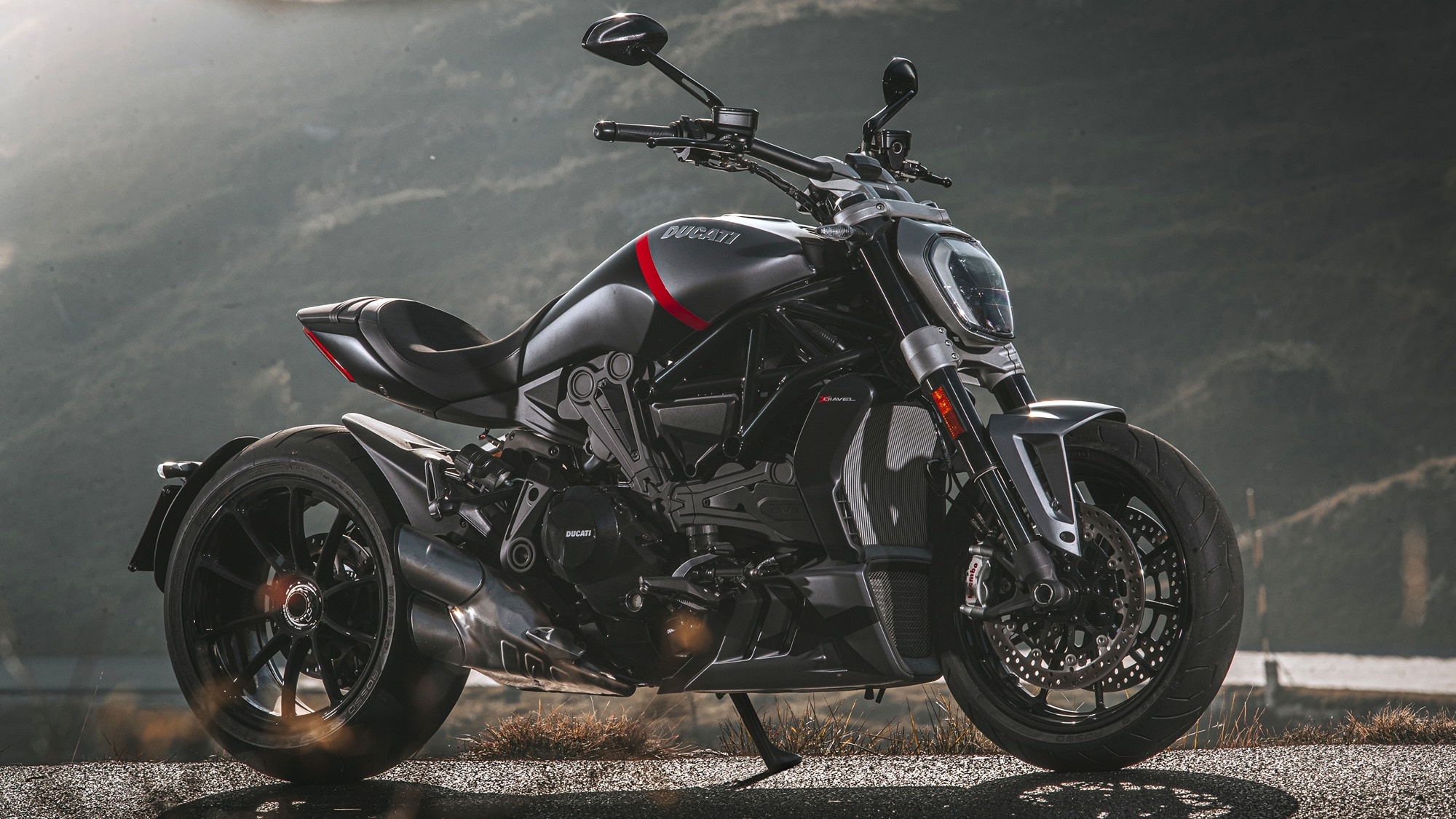 Ducati XDiavel, Black Star edition, Limited production, Exquisite styling, 2000x1130 HD Desktop