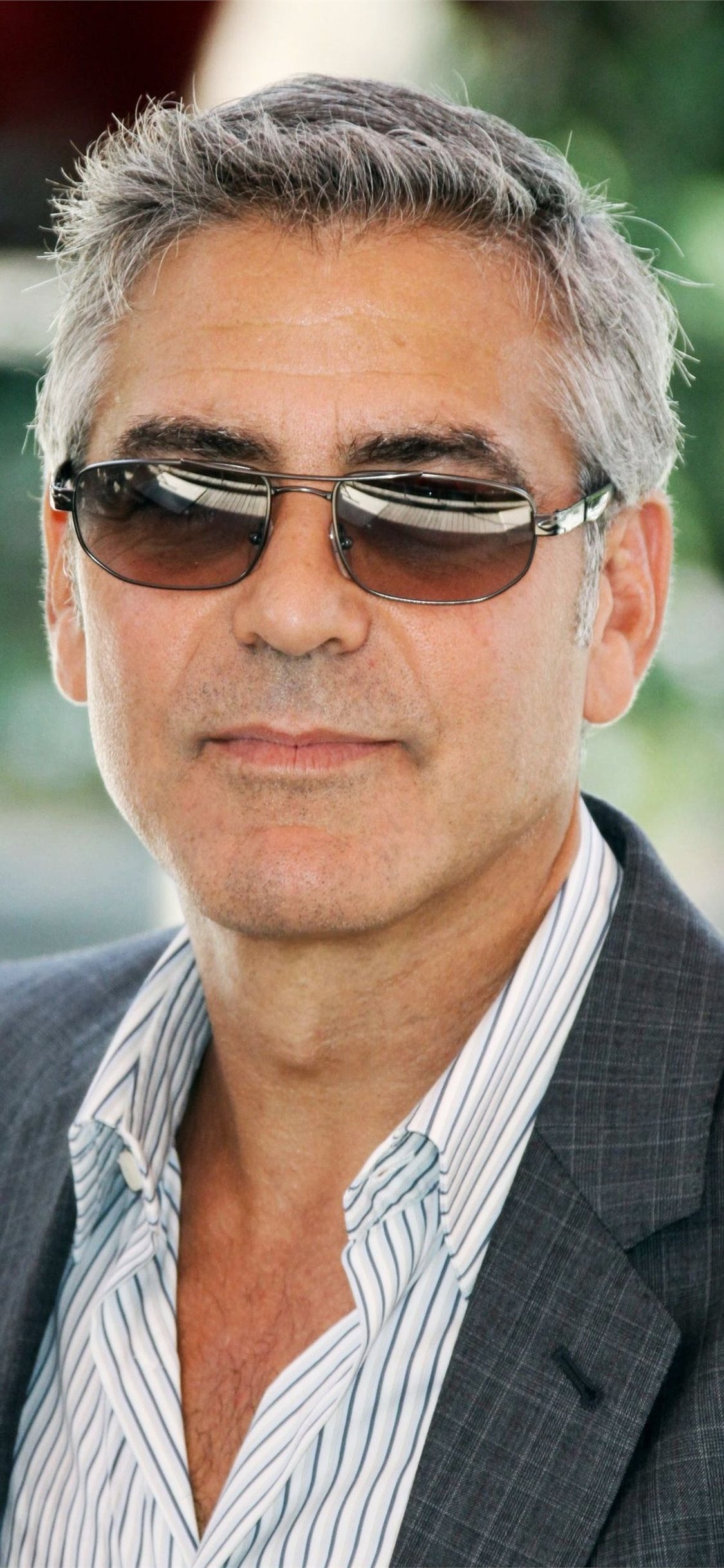 George Clooney, Best iPhone HD wallpapers, Celebrity charm, Lock screen, 1130x2440 HD Handy