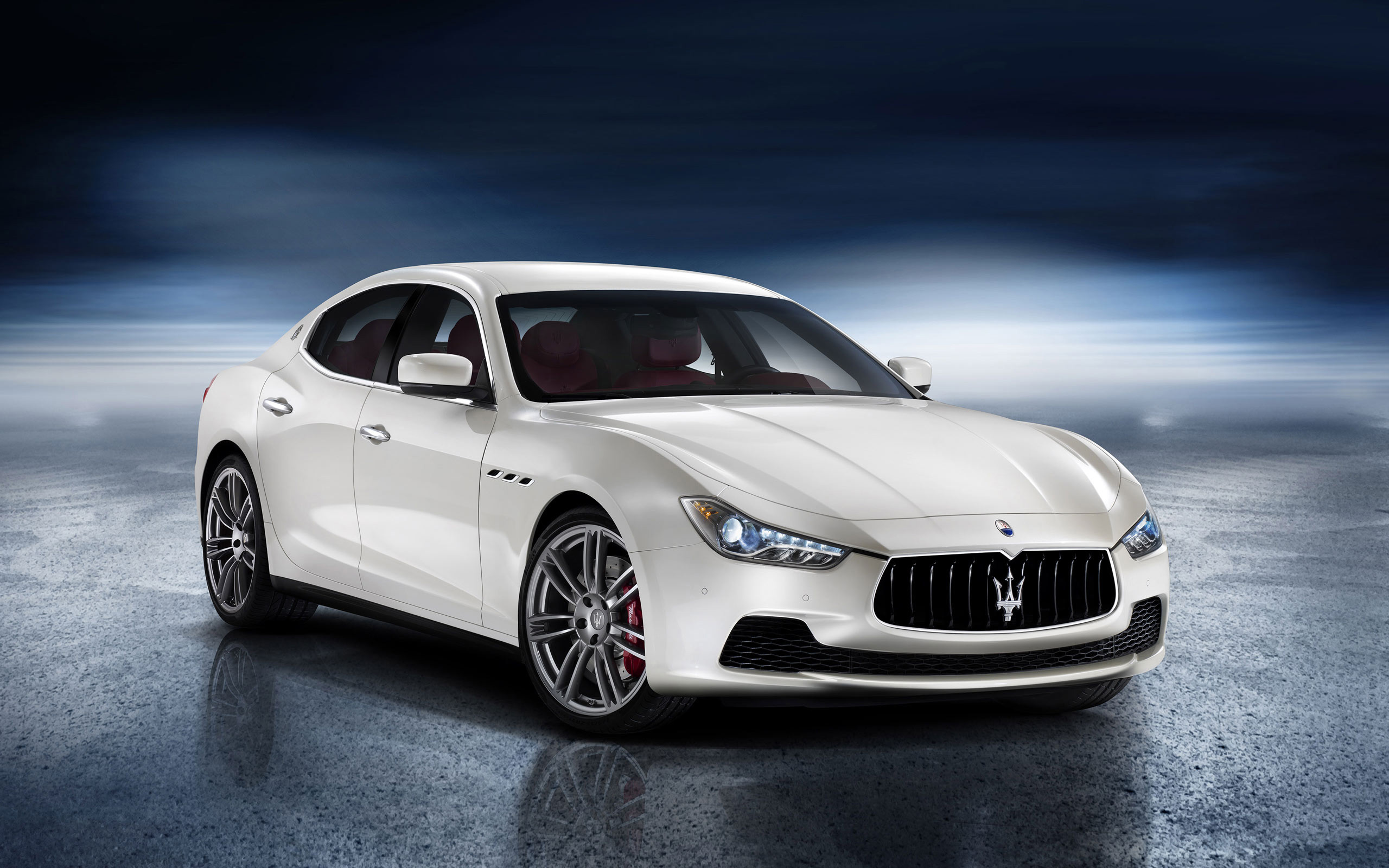 Maserati Quattroporte, Iconic luxury, Exquisite design, Unmistakable beauty, 2560x1600 HD Desktop