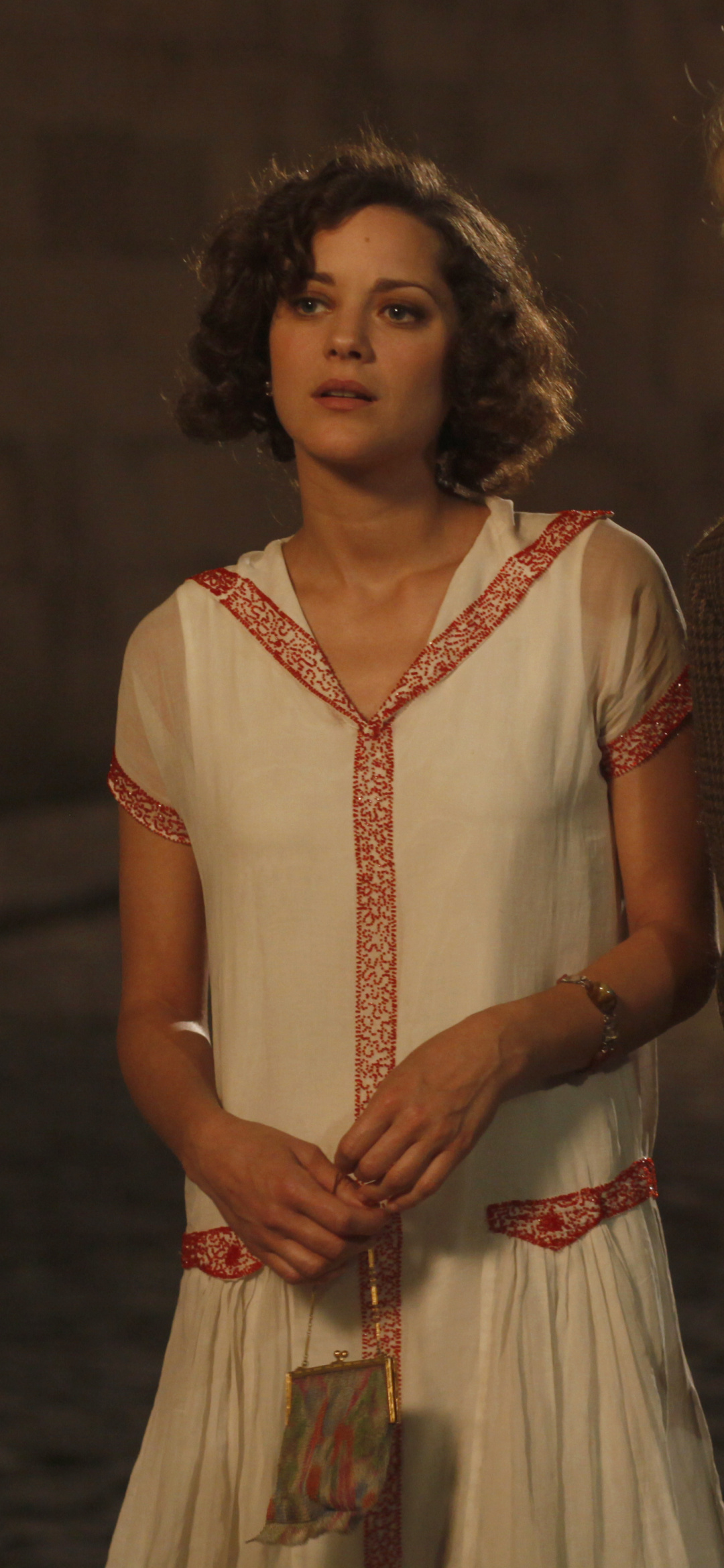 Midnight in Paris: Marion Cotillard as Adriana, fictionalised mistress of Picasso. 1080x2340 HD Wallpaper.