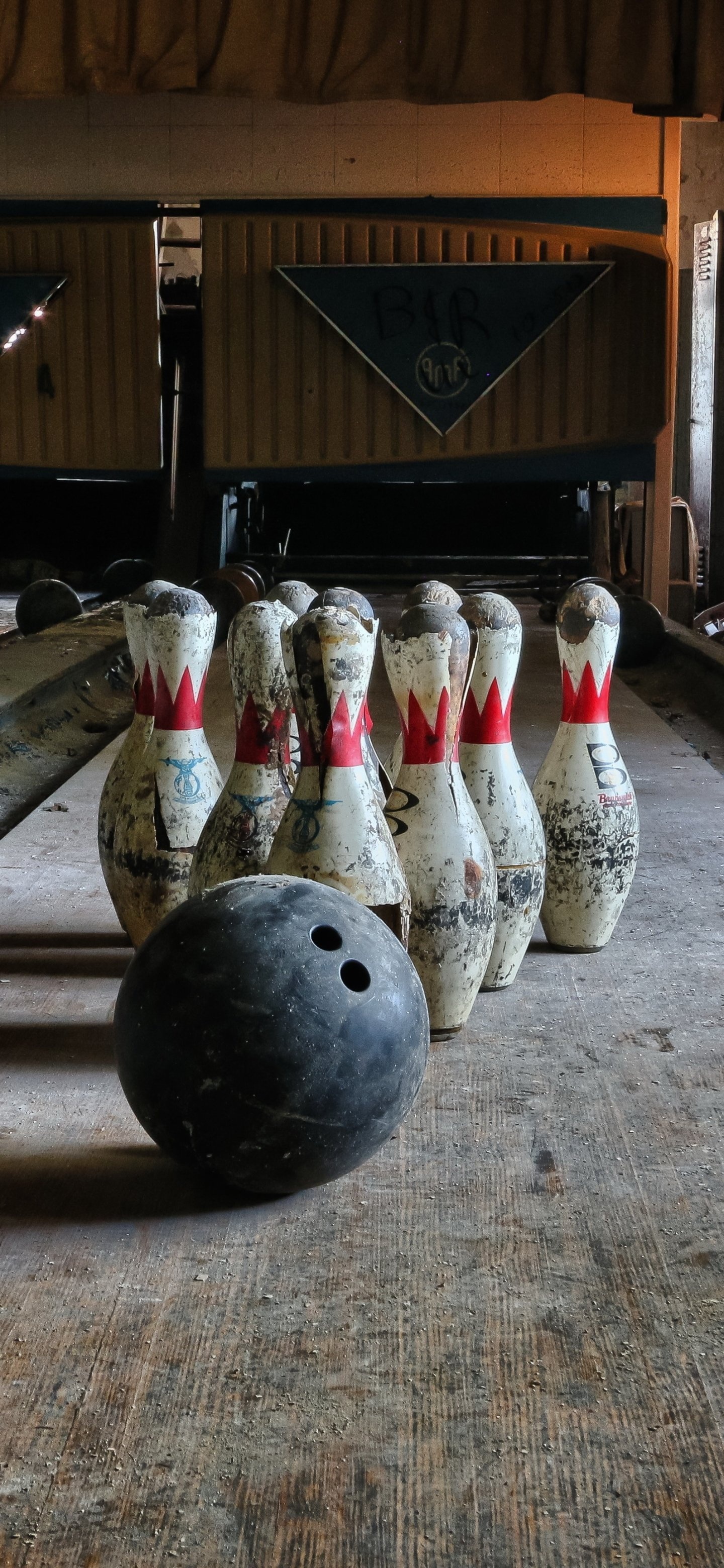 Bowling: Sports, An activity which goal is to knock ten pins with a heavy ball. 1440x3120 HD Background.