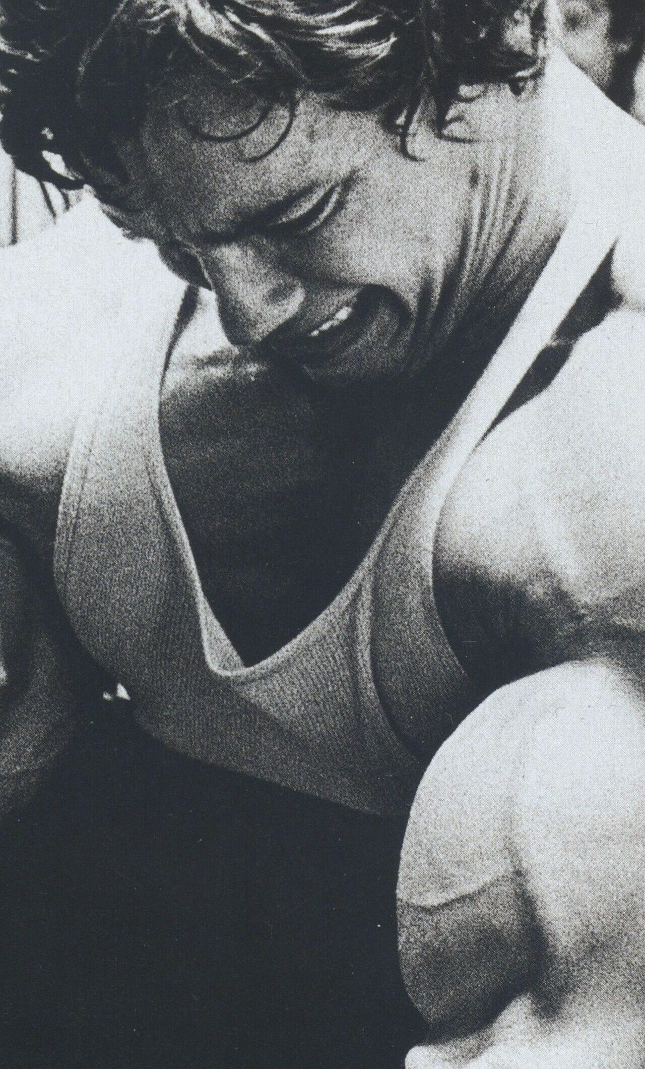 Arnold Schwarzenegger, Impressively toned arms, Captivating iPhone wallpapers, Striking backgrounds, 1280x2120 HD Phone