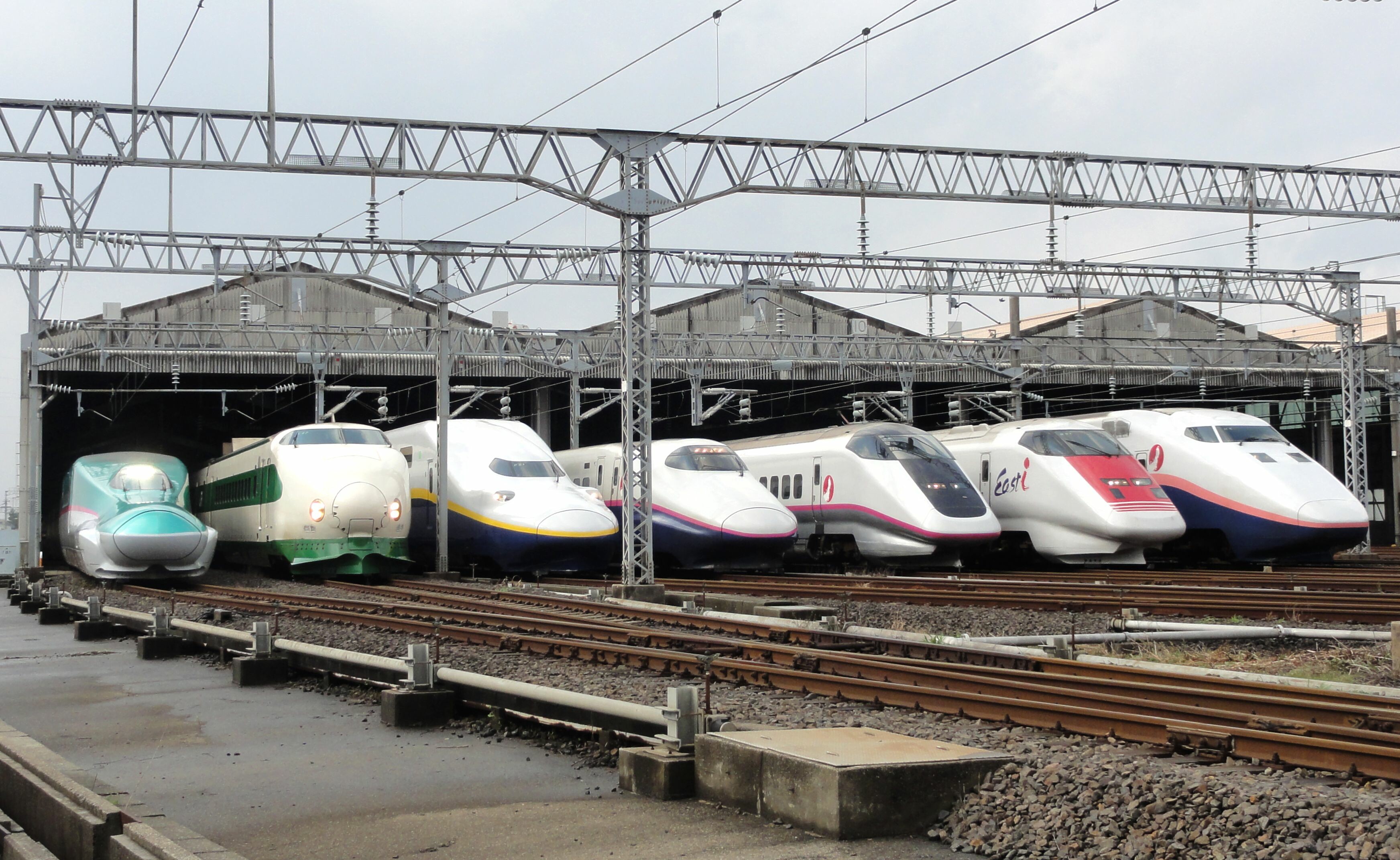 Bullet Train, High-speed trains, Shinkansen trains, HD wallpaper, 3490x2150 HD Desktop