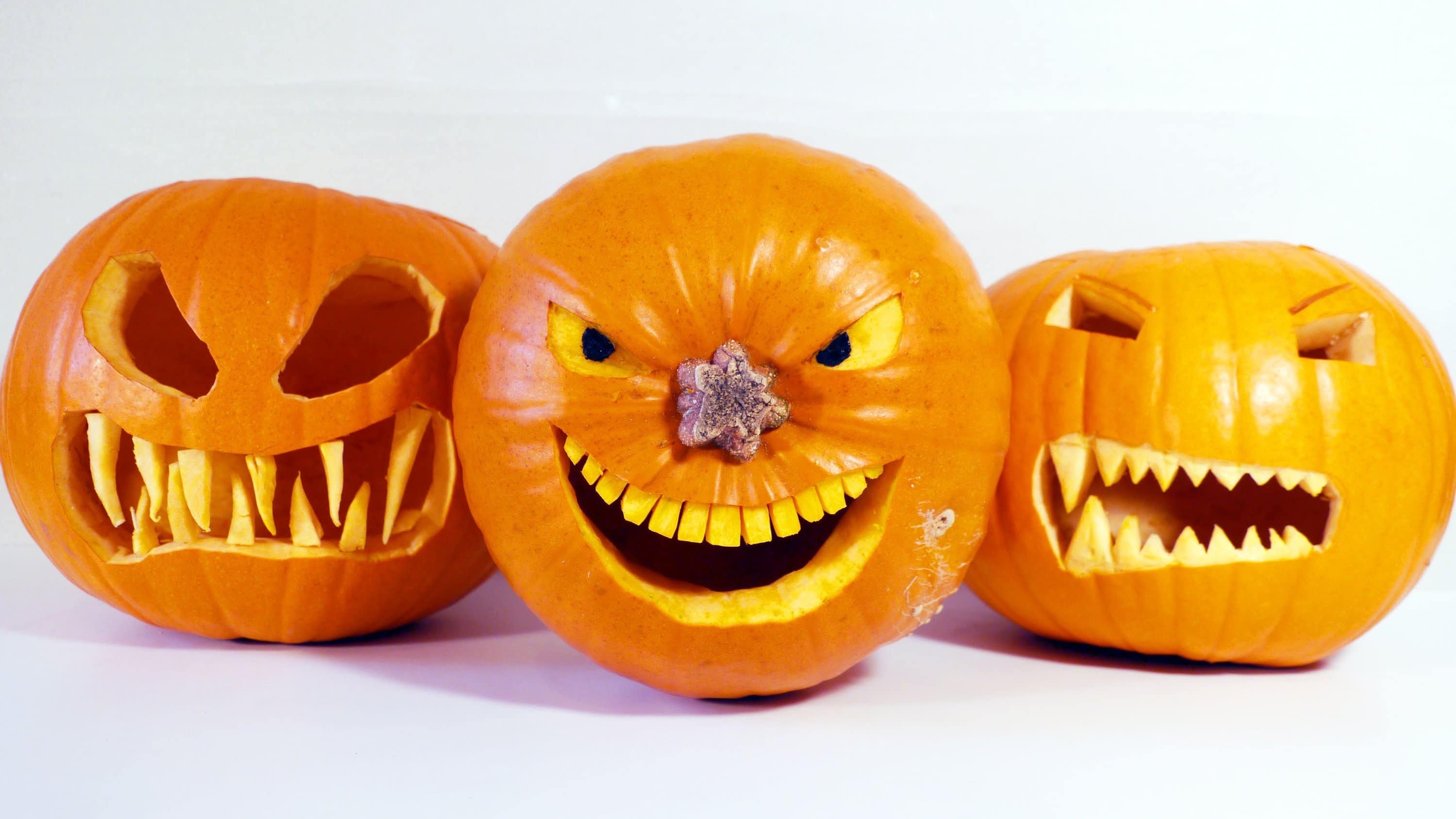 Halloween jack-o-lanterns, Scary teeth, 3000x1690 HD Desktop