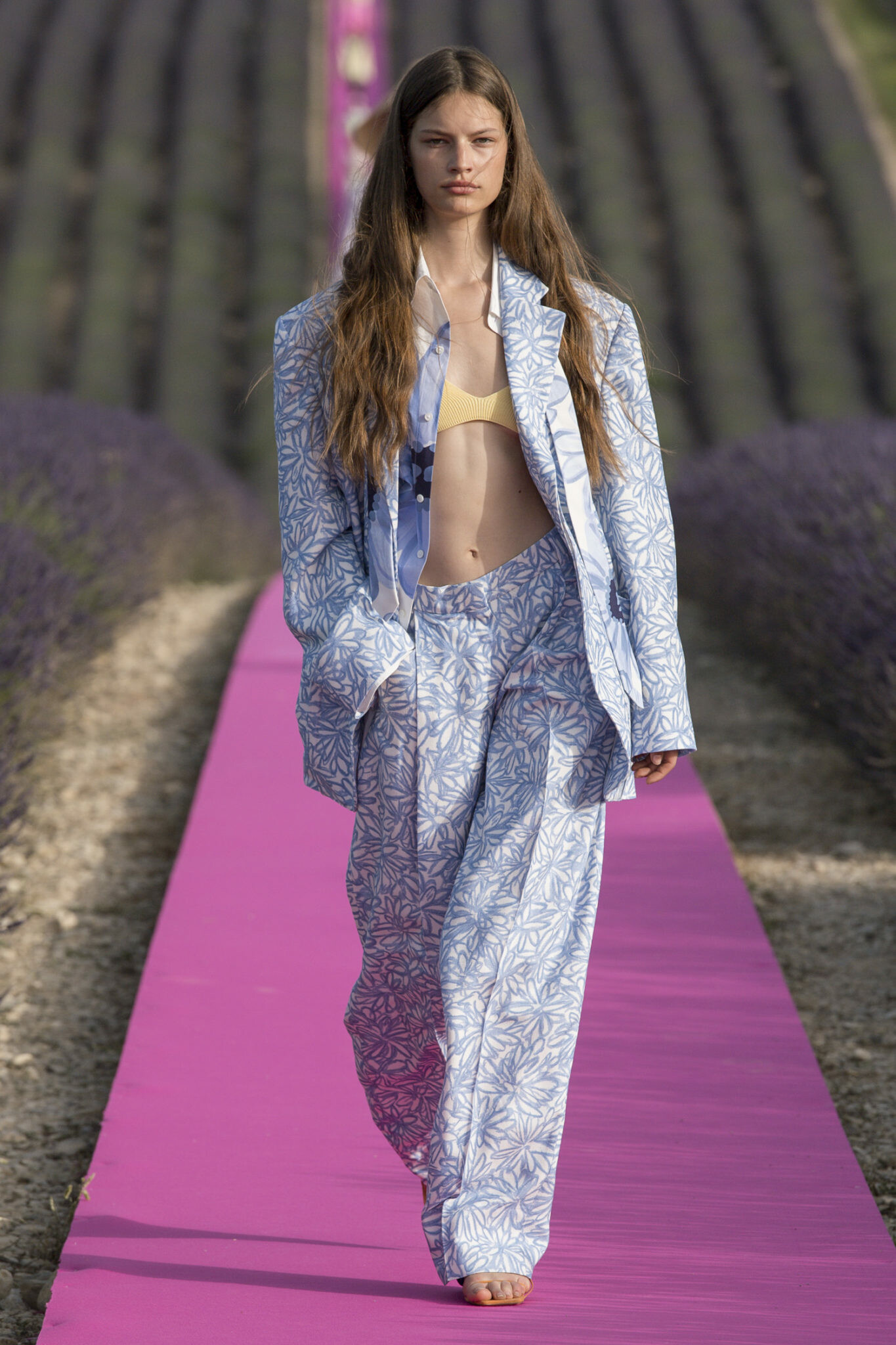 Jacquemus: A parade to celebrate the ten years of the brand at lavender field, New collection Le coup de soleil, 2019. 1370x2050 HD Wallpaper.