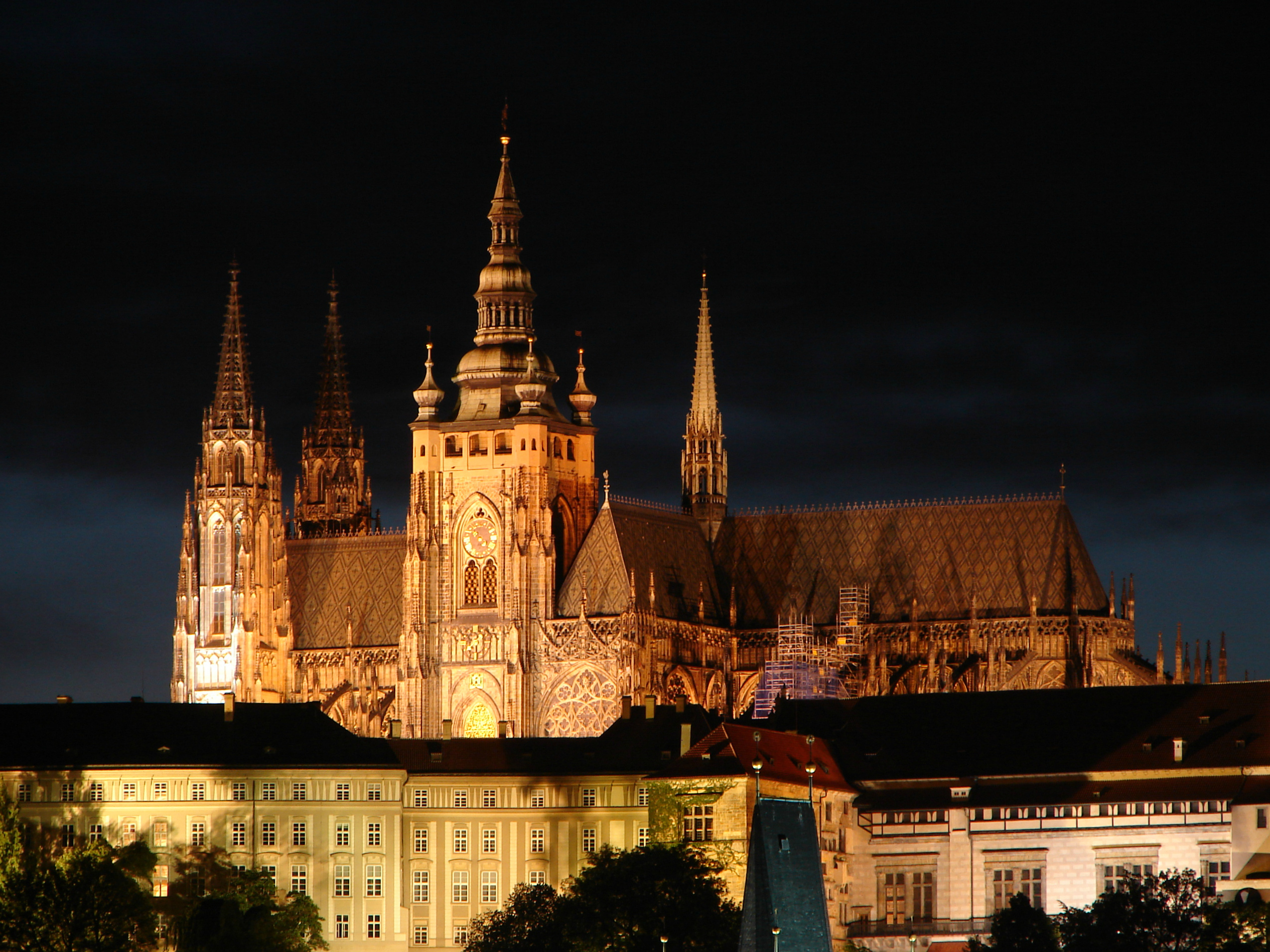 Prague Castle, Castle in Prague, Historic landmark, Thousand Wonders, 2550x1920 HD Desktop