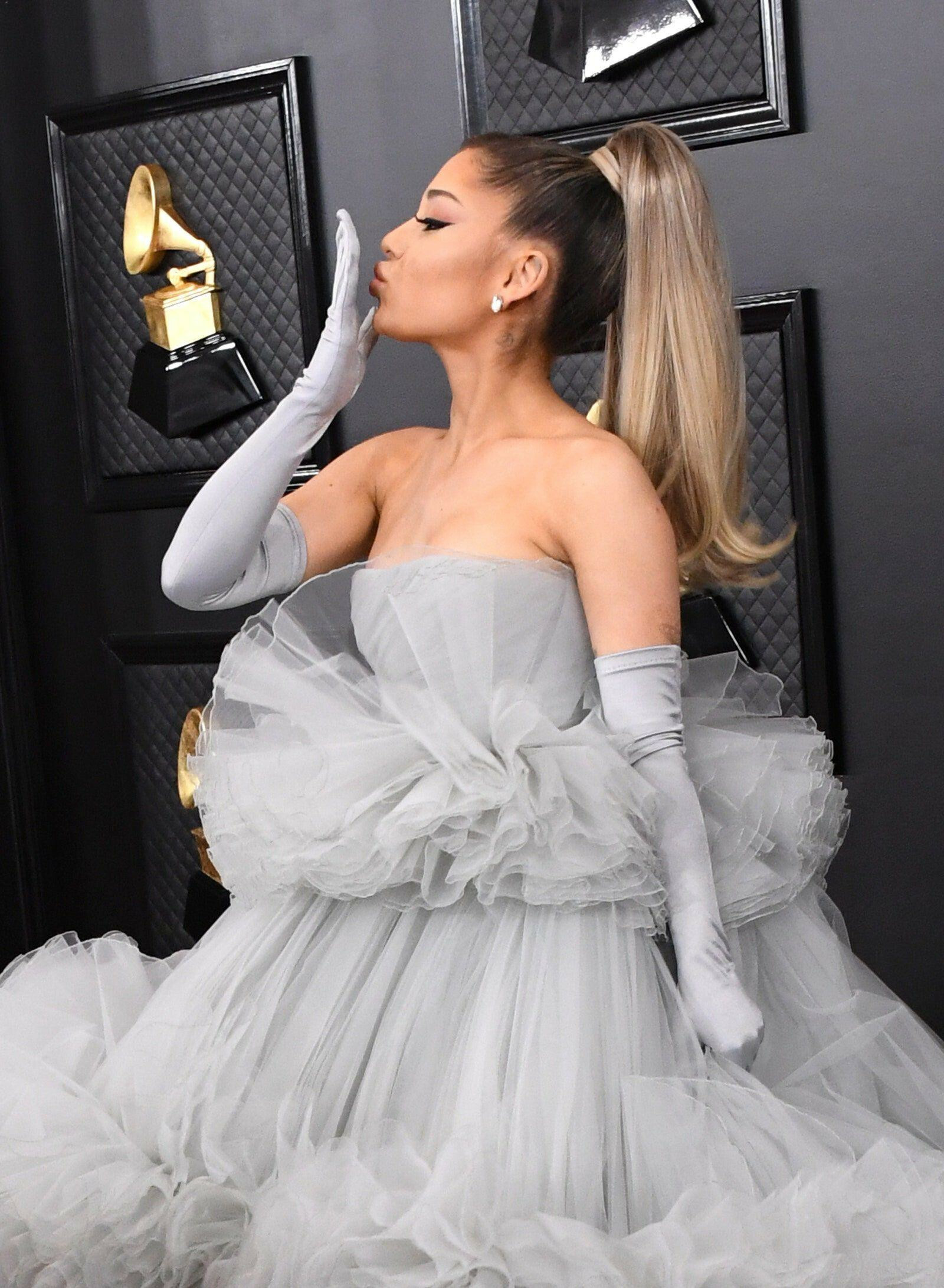 Ariana Grande, Grammy wallpapers, Profile pictures, Free download, 1600x2190 HD Phone