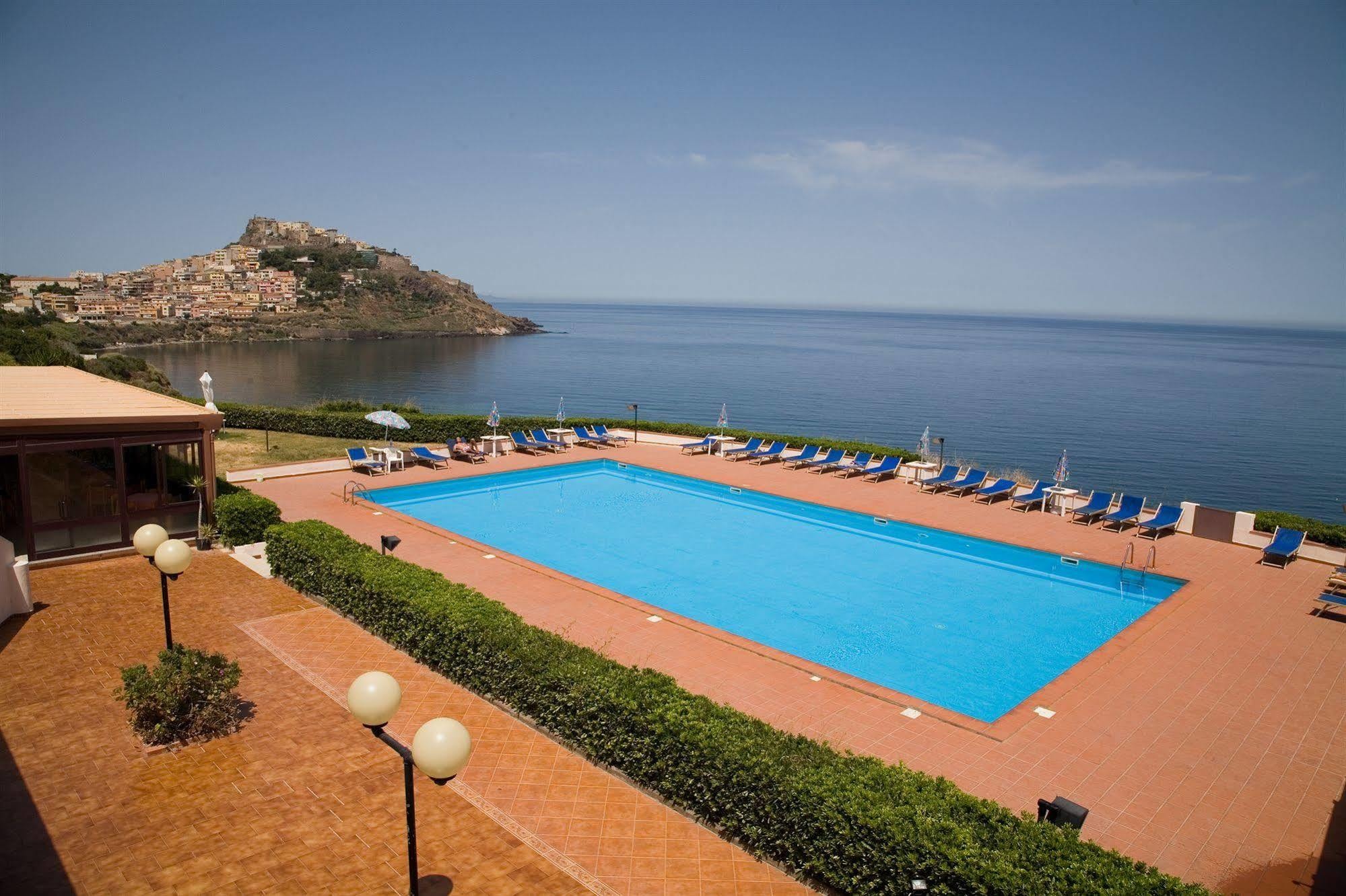 Hotel Residence La Baia, Castelsardo paradise, Coastal retreat, Relaxing getaway, 2000x1340 HD Desktop
