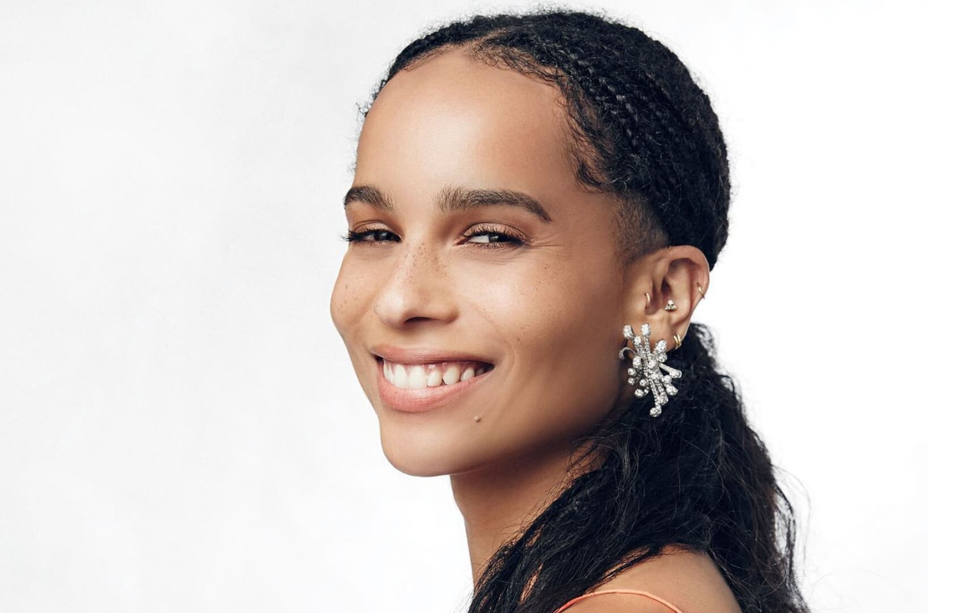 Zoe Kravitz: Released a jewelry line in collaboration with the Swarovski crystal company, 2013. 1920x1200 HD Background.