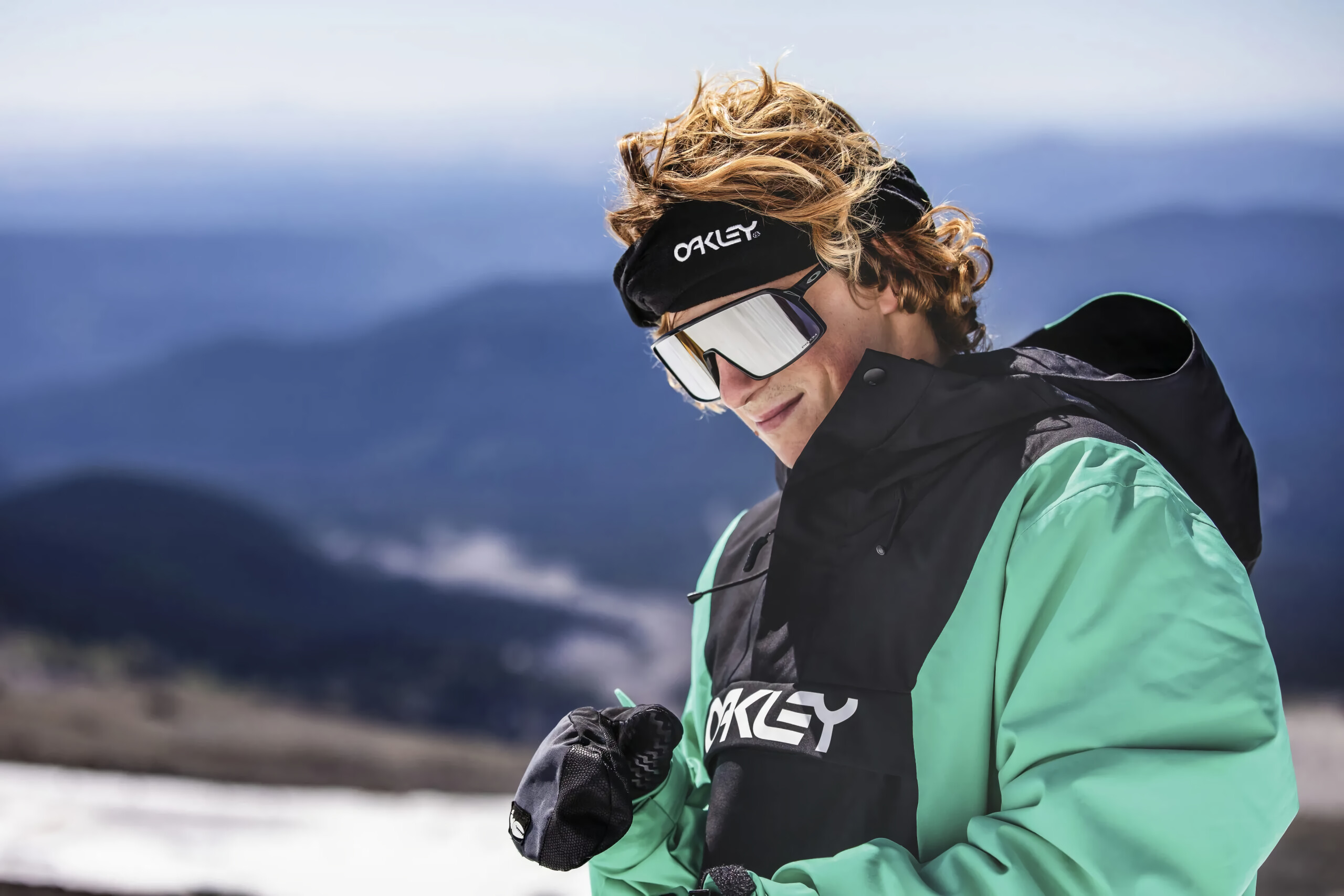 Judd Henkes, Snowboarding prodigy, Freestyle tricks, High-flying stunts, 2560x1710 HD Desktop