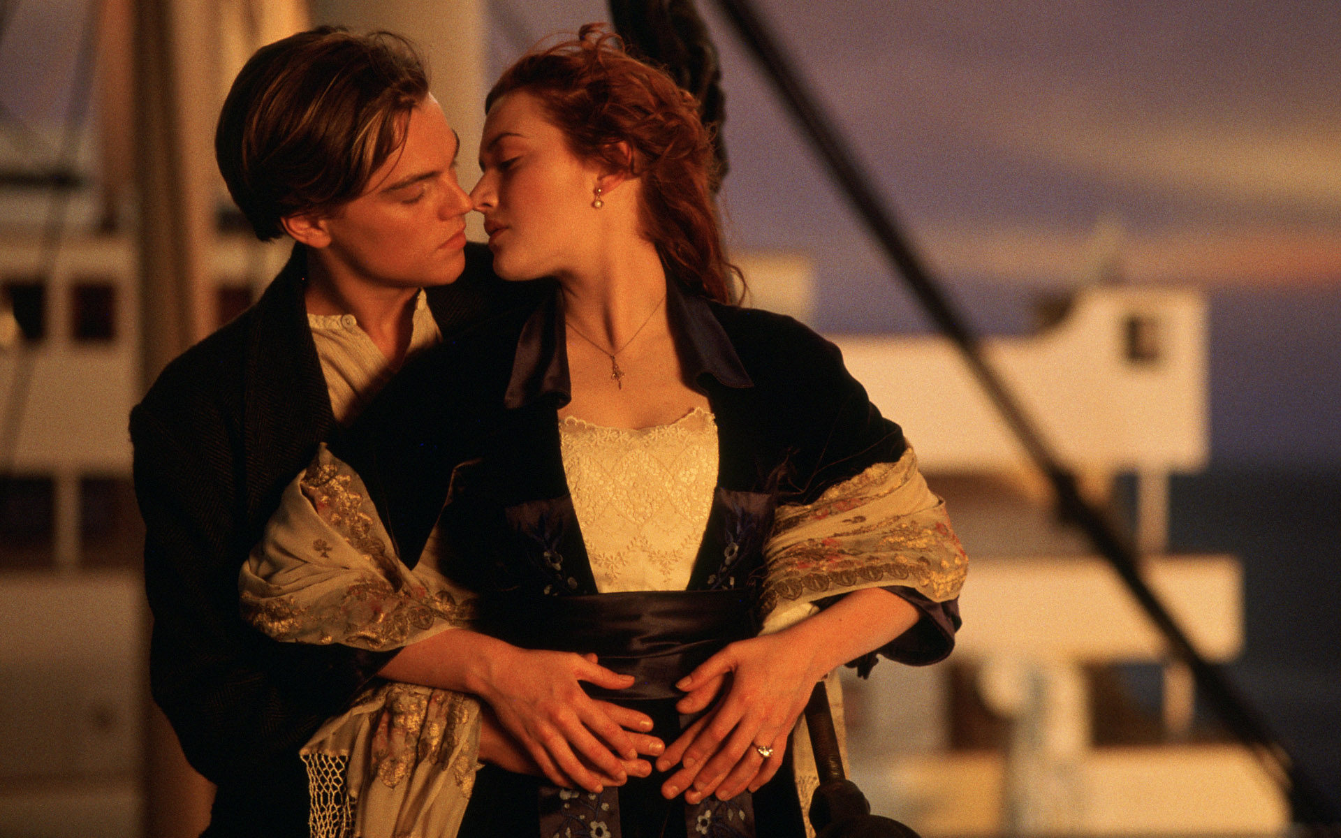 Kate Winslet, Love in Titanic, Leonardo DiCaprio, HD wallpaper, 1920x1200 HD Desktop