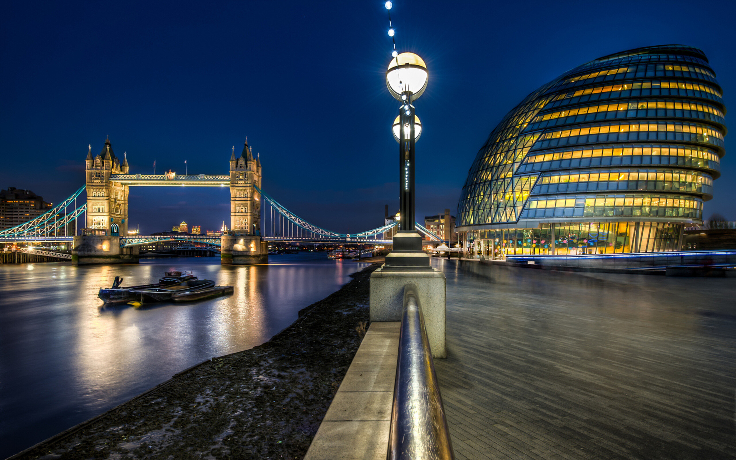 Tower Bridge: Has never fallen down, It is often mistaken for London Bridge. 2560x1600 HD Background.