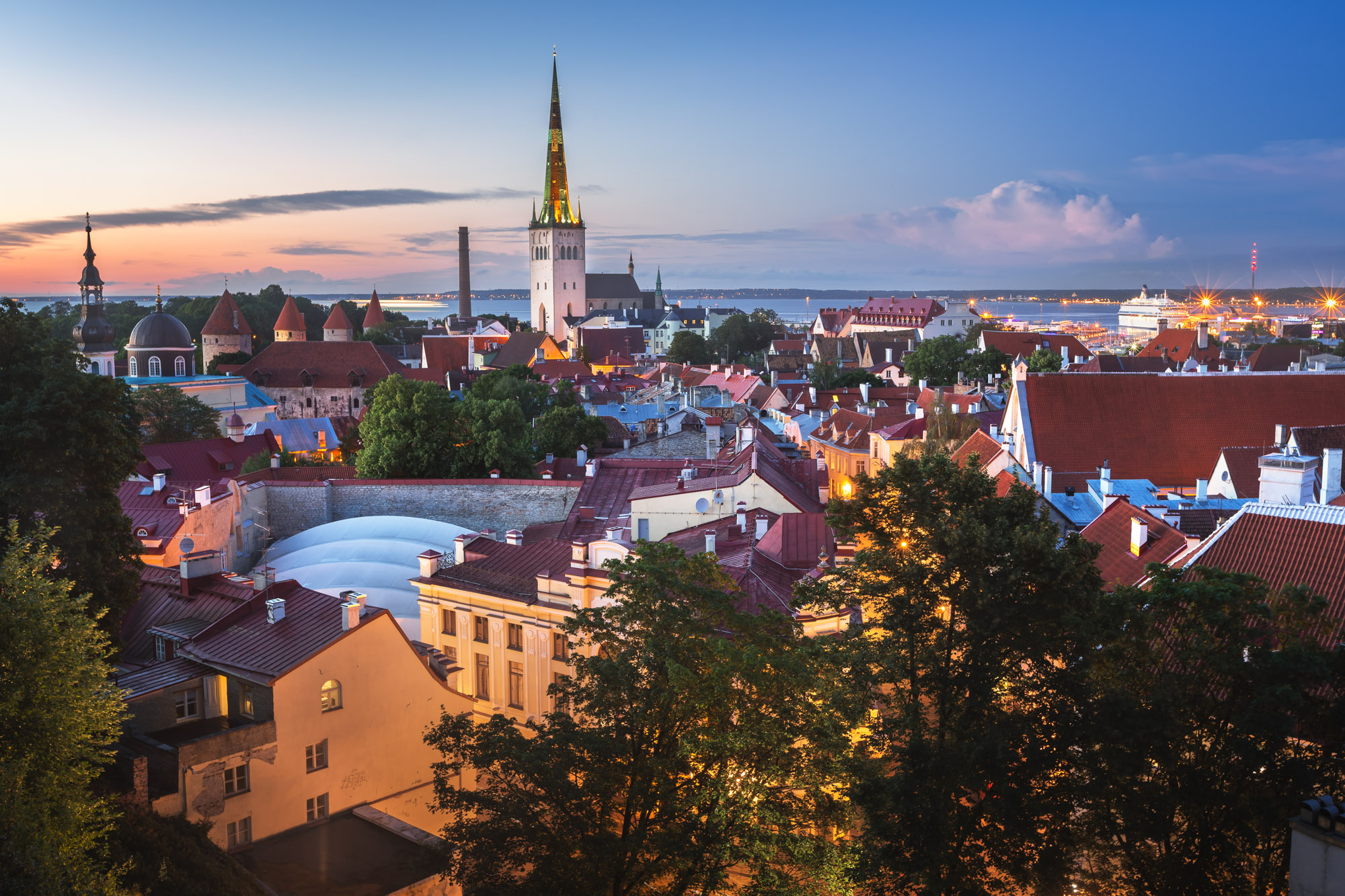 Tallinn old town, Evening view, Anshar images, Estonia, 2000x1340 HD Desktop