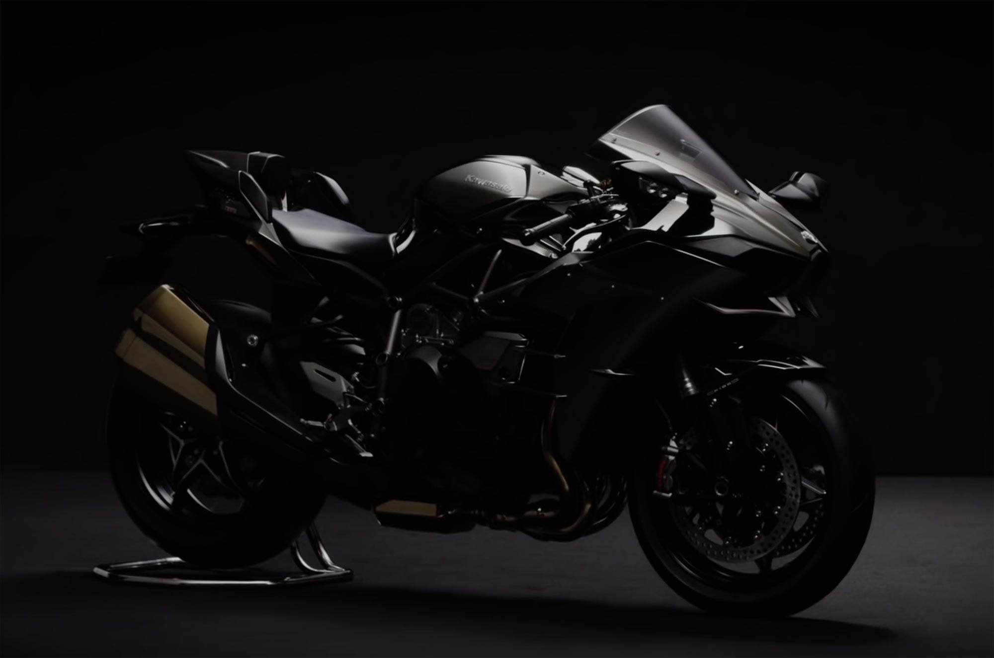 Kawasaki Ninja H2, Superbike mastery, Thrill of speed, Engine roar, 2000x1330 HD Desktop