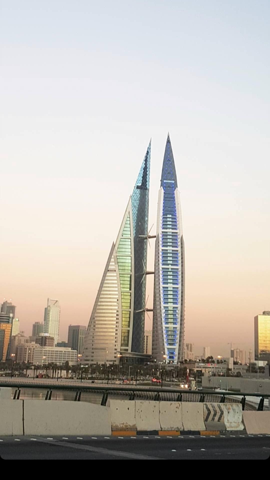 Manama, Bahrain, Architectural wonders, Modern cityscape, Arabian Gulf charm, 1080x1930 HD Handy