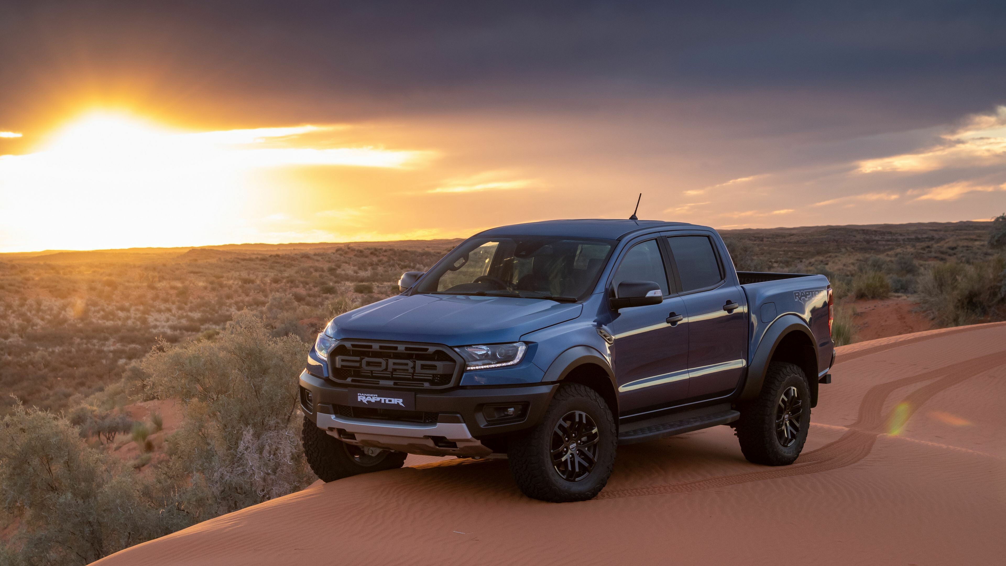 Ford: Raptor, Designated as the highest-performance version of the F-150, Ranger and Bronco. 3840x2160 4K Background.