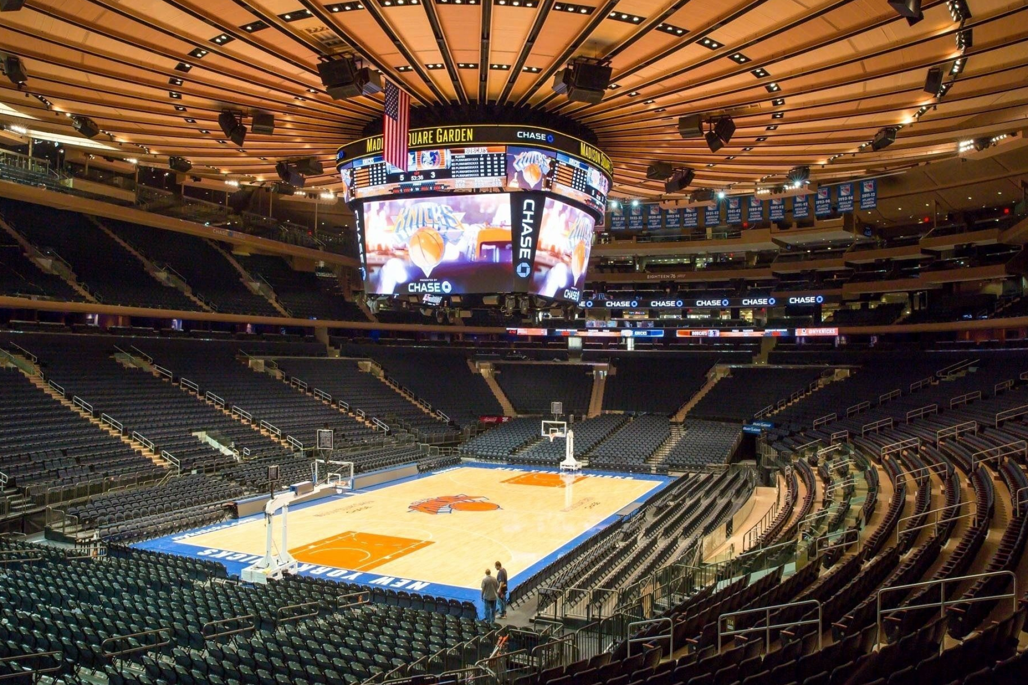 Madison Square Garden, Iconic venue, Celebrated history, Spectacular event, 2020x1350 HD Desktop