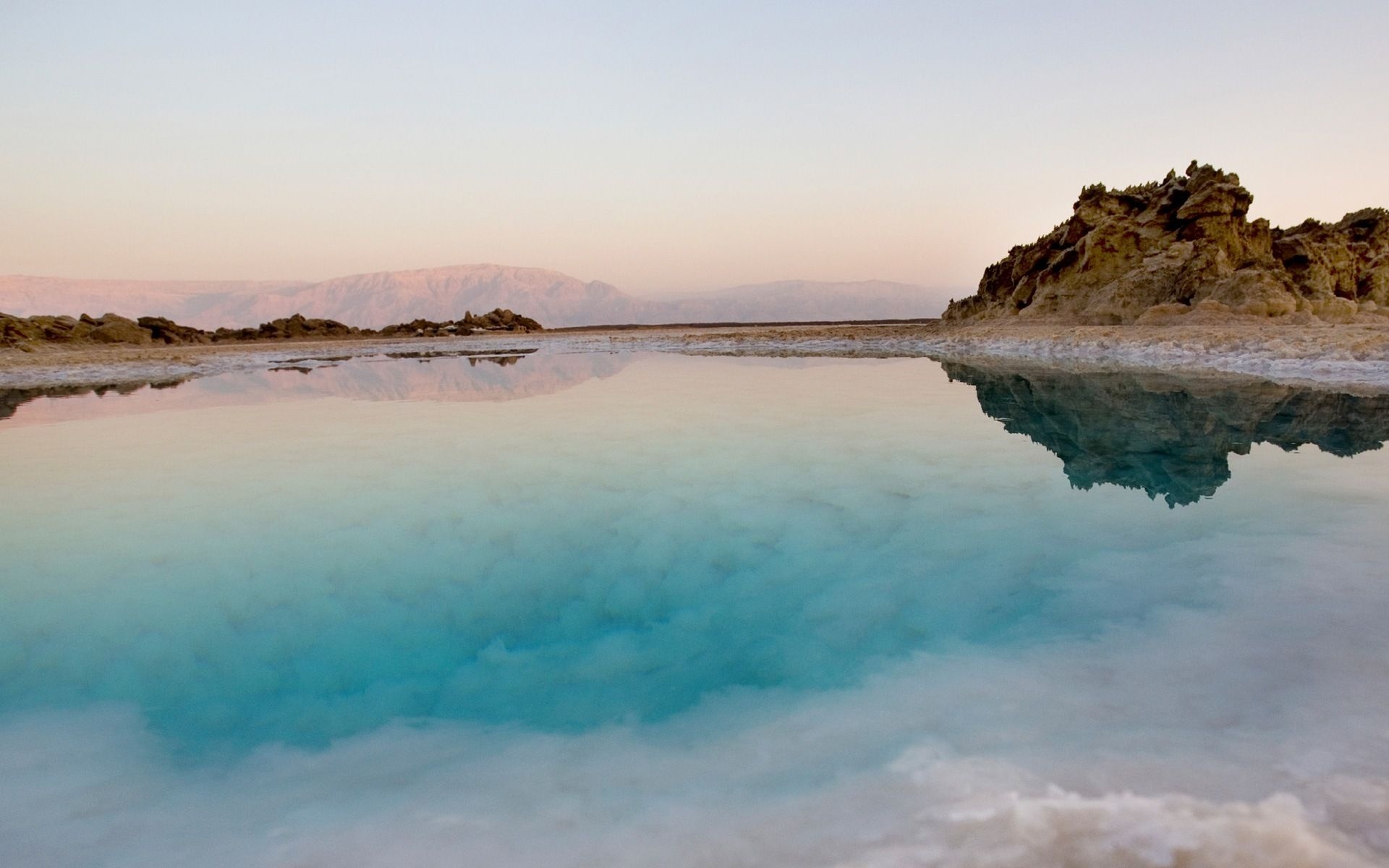Dead Sea, Tranquil beauty, Salt formations, Reflections, 1920x1200 HD Desktop