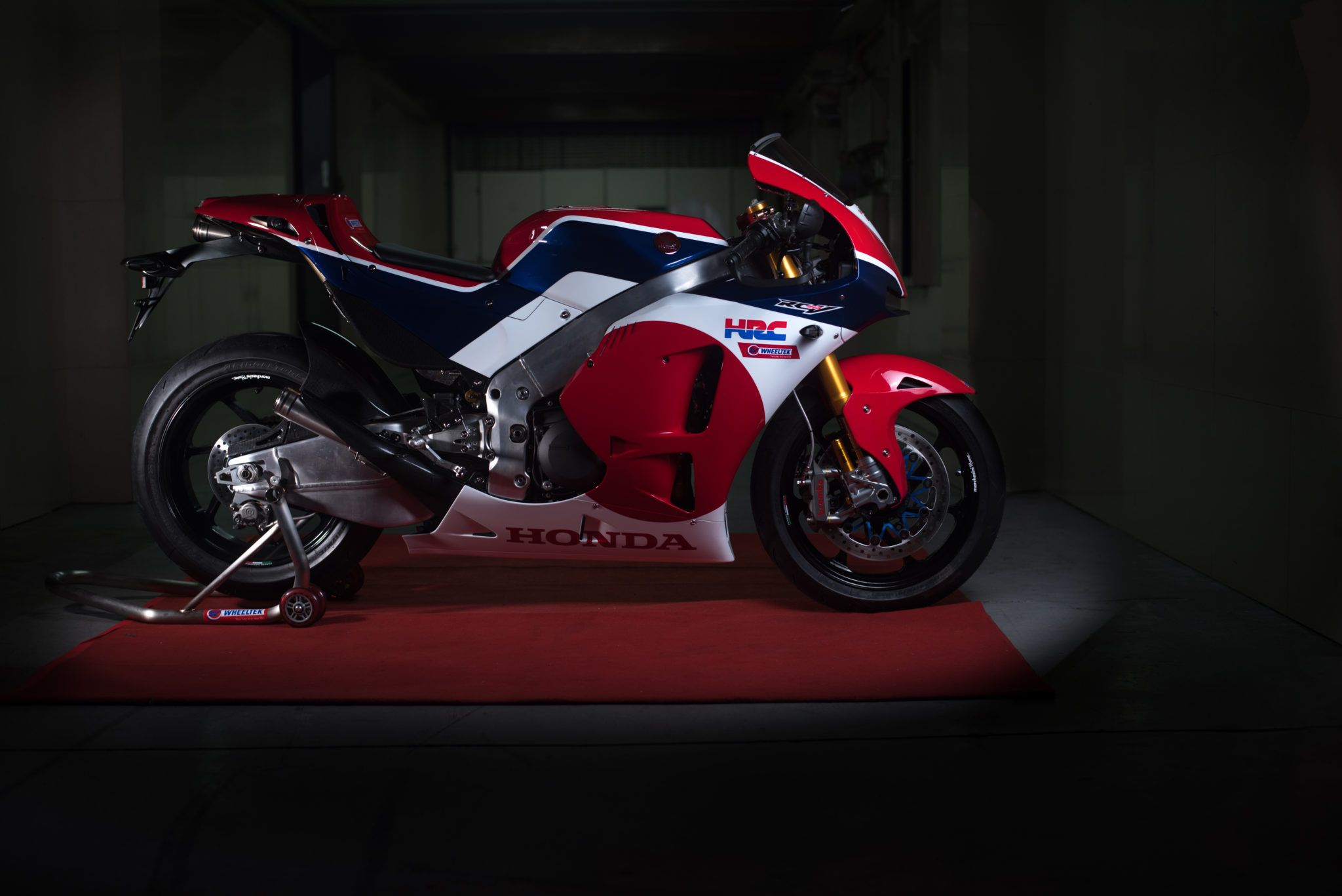 Honda RC213V-S, Street legal, MotoGP bike, C magazine, 2050x1370 HD Desktop