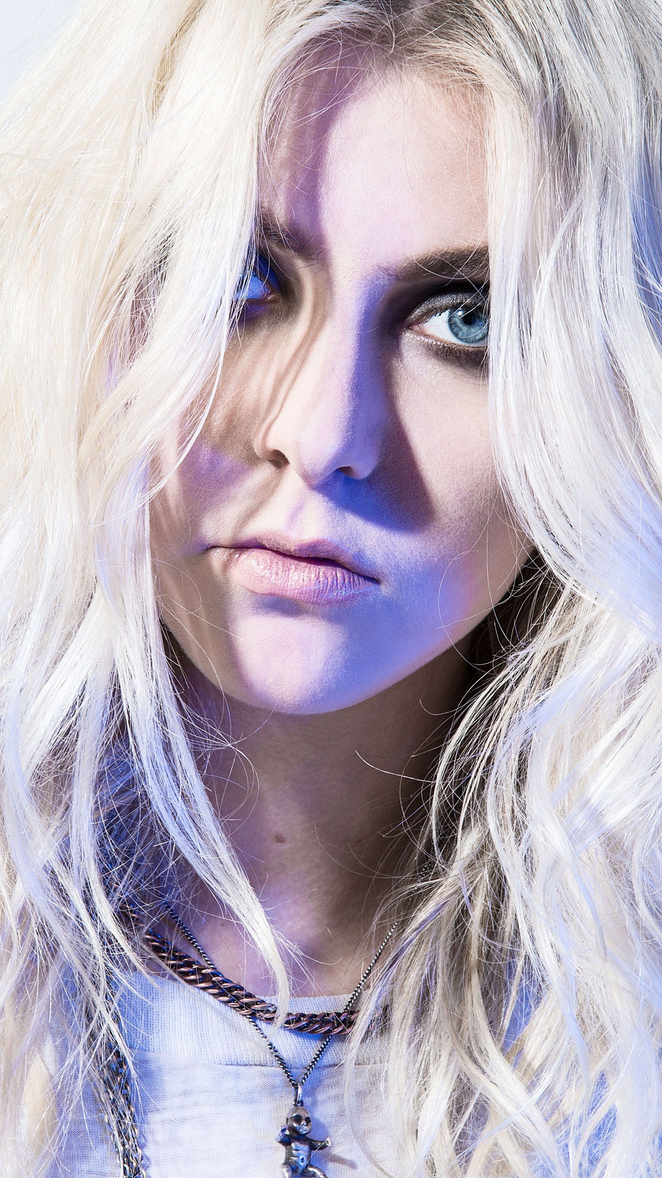 Taylor Momsen, Sony Xperia, HD wallpapers, Backgrounds, 2160x3840 4K Phone
