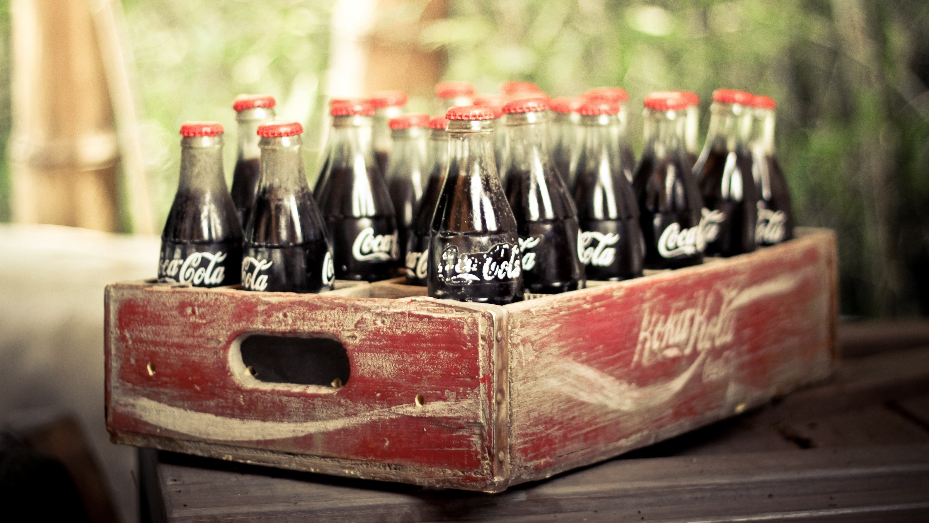Coca-Cola: Coke, A carbonated soft drink. 3840x2160 4K Background.