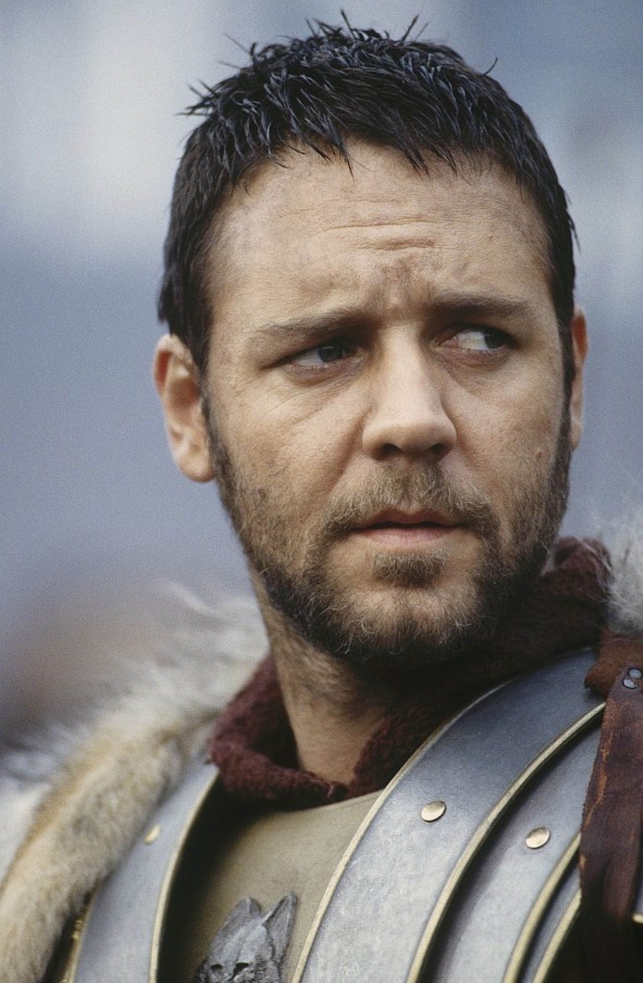 Russell Crowe's gladiator, Ultimate warrior, Heroic triumph, Legendary battles, 1310x2000 HD Phone