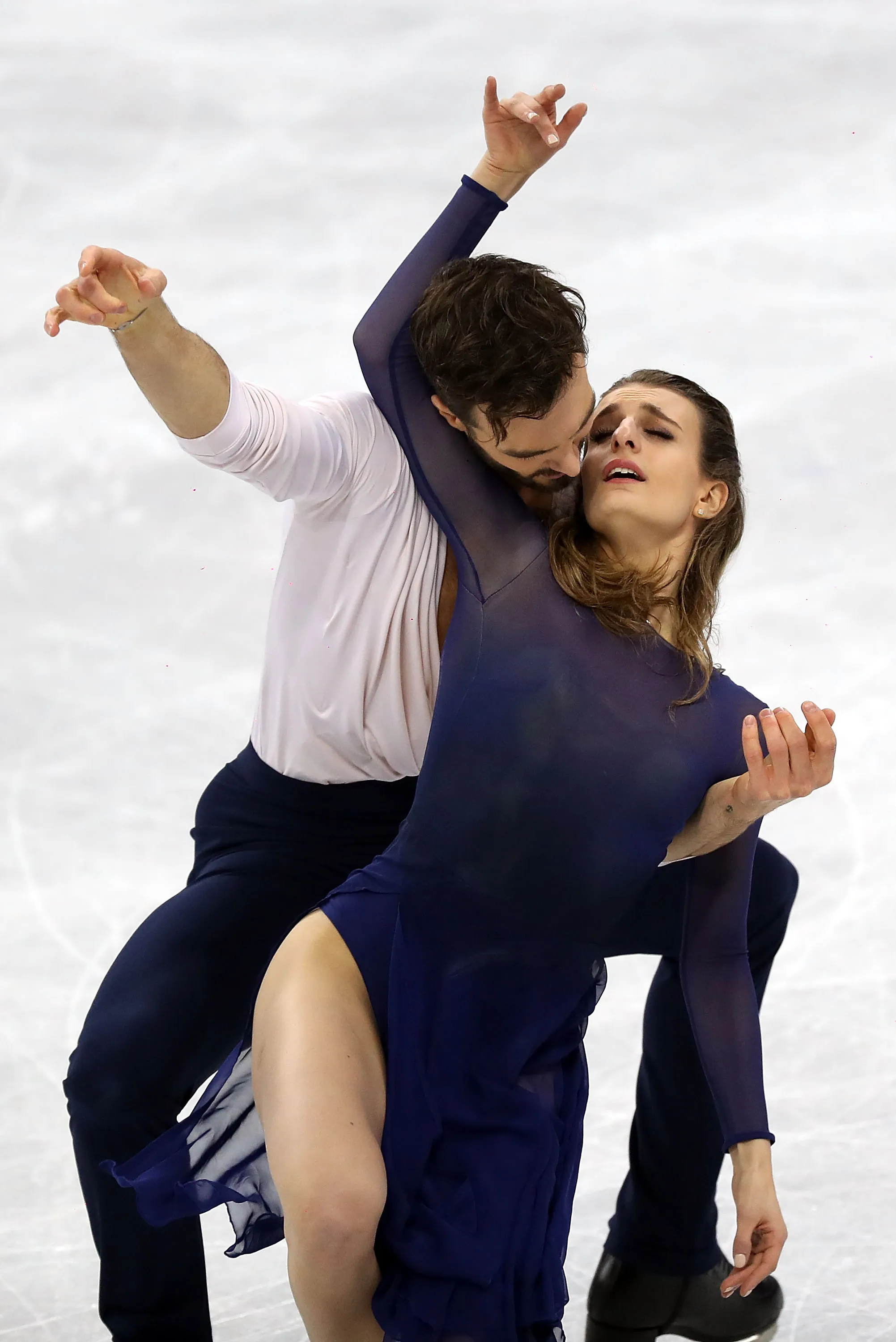 Ice Dancing: Winter Olympics Awards, The French pair, Gabriella Papadakis and Guillaume Cizeron. 2010x3000 HD Wallpaper.