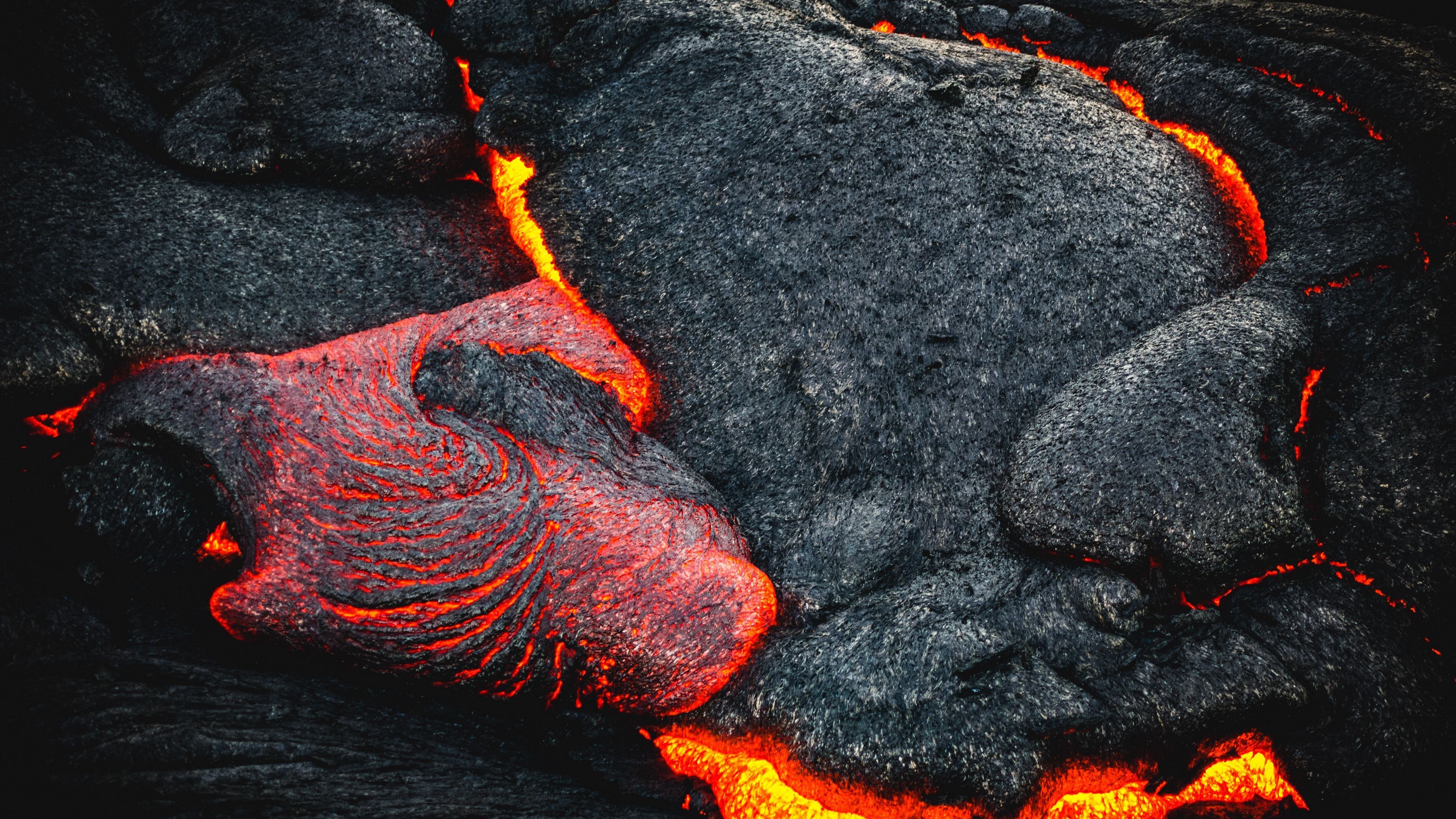 Scorching molten rock, Volcanic activity, Erupting volcano, Stunning fiery display, 3840x2160 4K Desktop