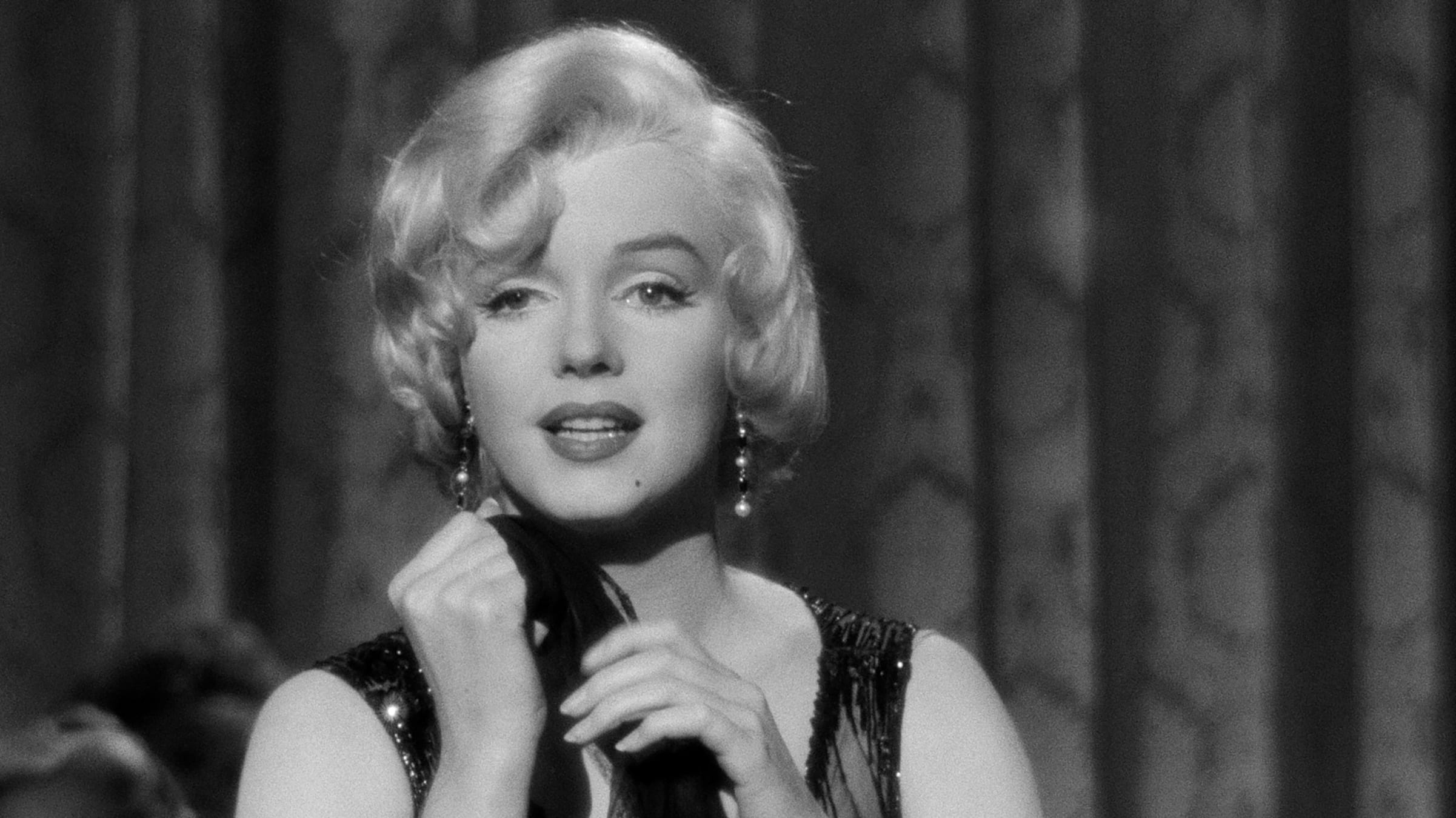 Having fun with Some Like It Hot, The Criterion Collection, Classic cinema, Wilder's masterpiece, 2410x1350 HD Desktop