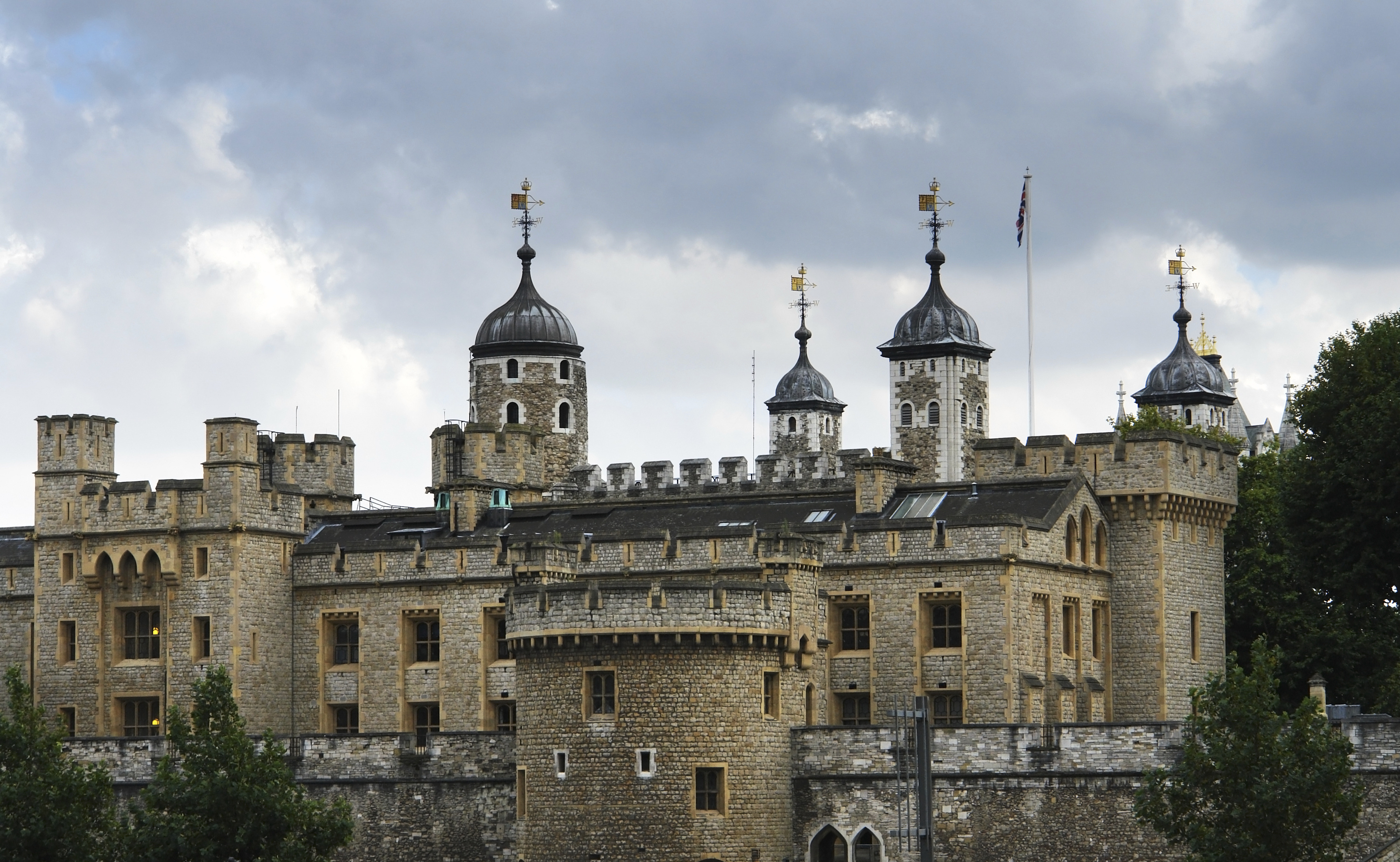 Bloody past of Tower of London, AESU travel experts, 3000x1850 HD Desktop