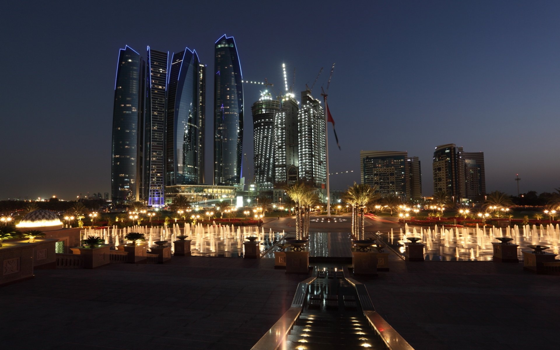 Abu Dhabi, Striking HD wallpapers, Modern skyscrapers, Luxurious atmosphere, 1920x1200 HD Desktop