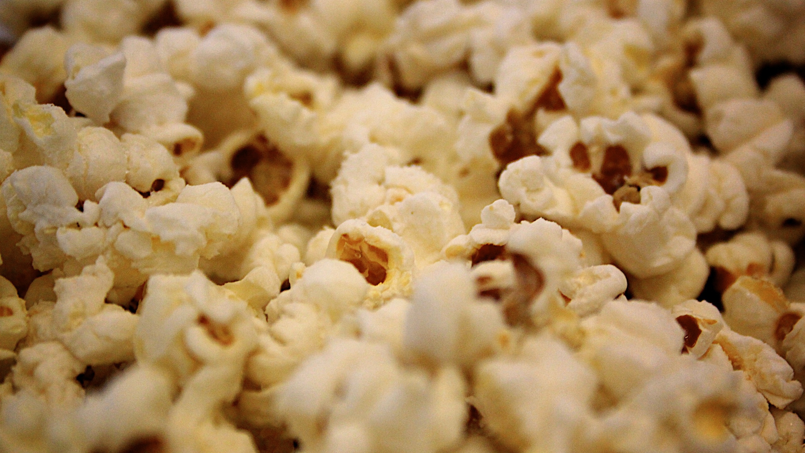Popcorn, Close-up background, HD wallpaper, Detailed image, 2560x1440 HD Desktop