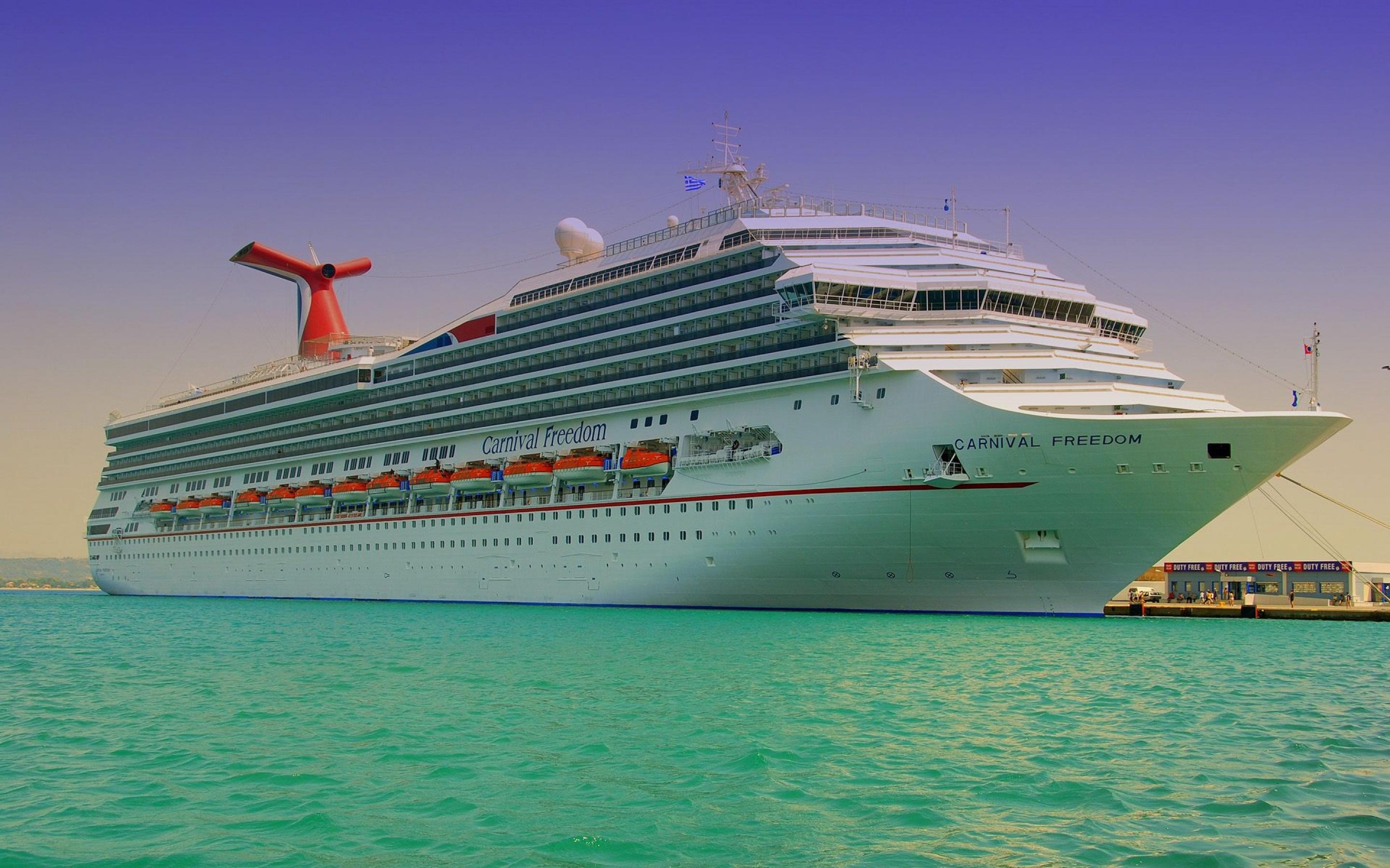 Cruise ship, Oceanic marvel, Sailing vacation, Onboard luxury, 2880x1800 HD Desktop
