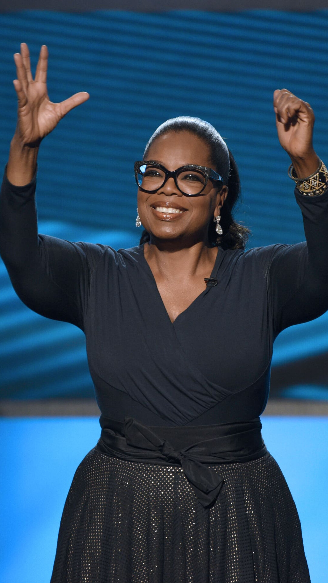 Oprah Winfrey: The most watched daytime show host on television, Primetime Emmy Awards. 1080x1920 Full HD Wallpaper.